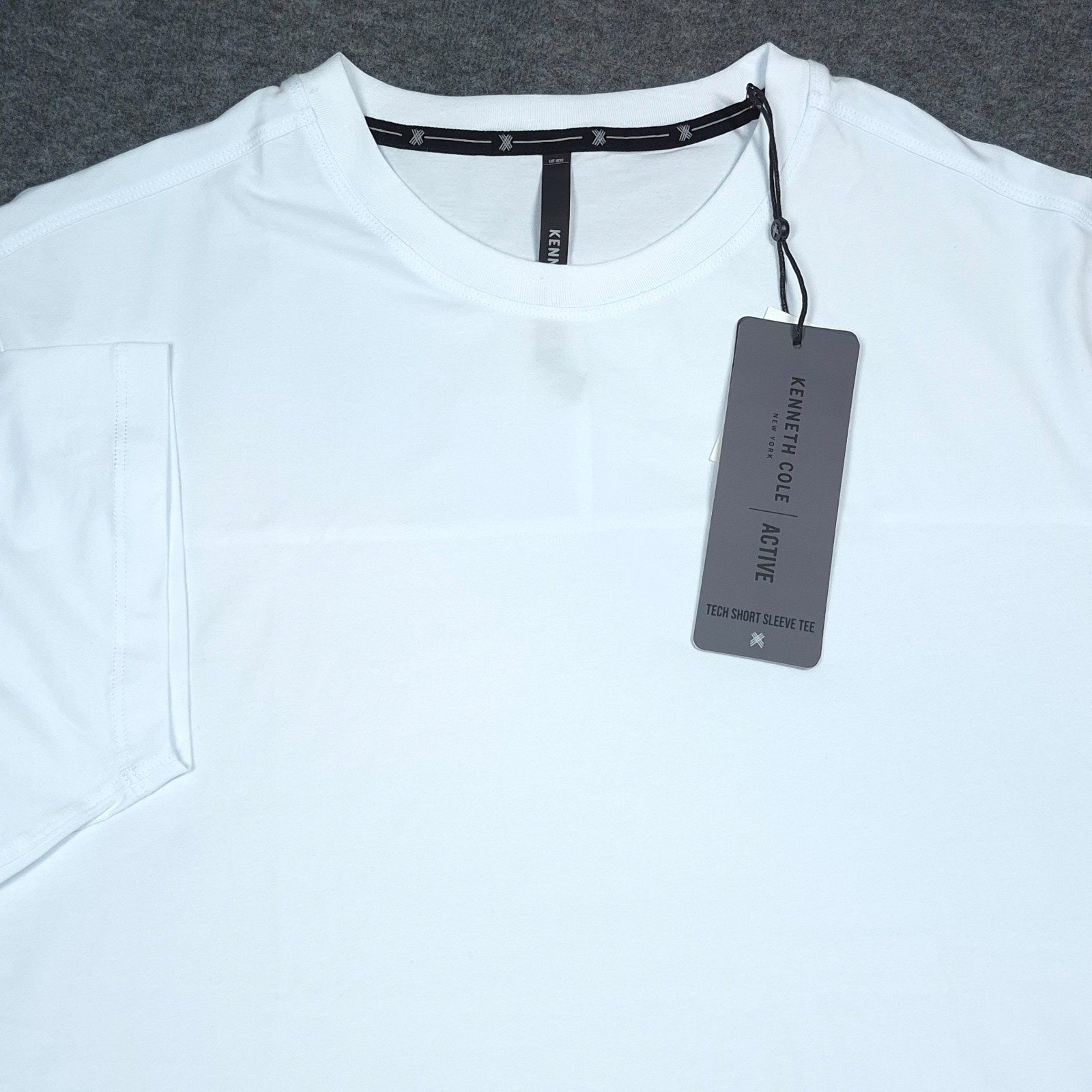 Kenneth Cole Mens Active Tech SS Shirt Sz. L White Stretch UPF 50+ Soft Cotton
