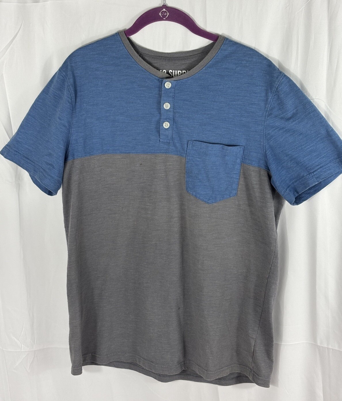 Mossimo Supply Co Men&rsquo;s Gray Blue Short Sleeve Pocket T-Shirt Size Large READ