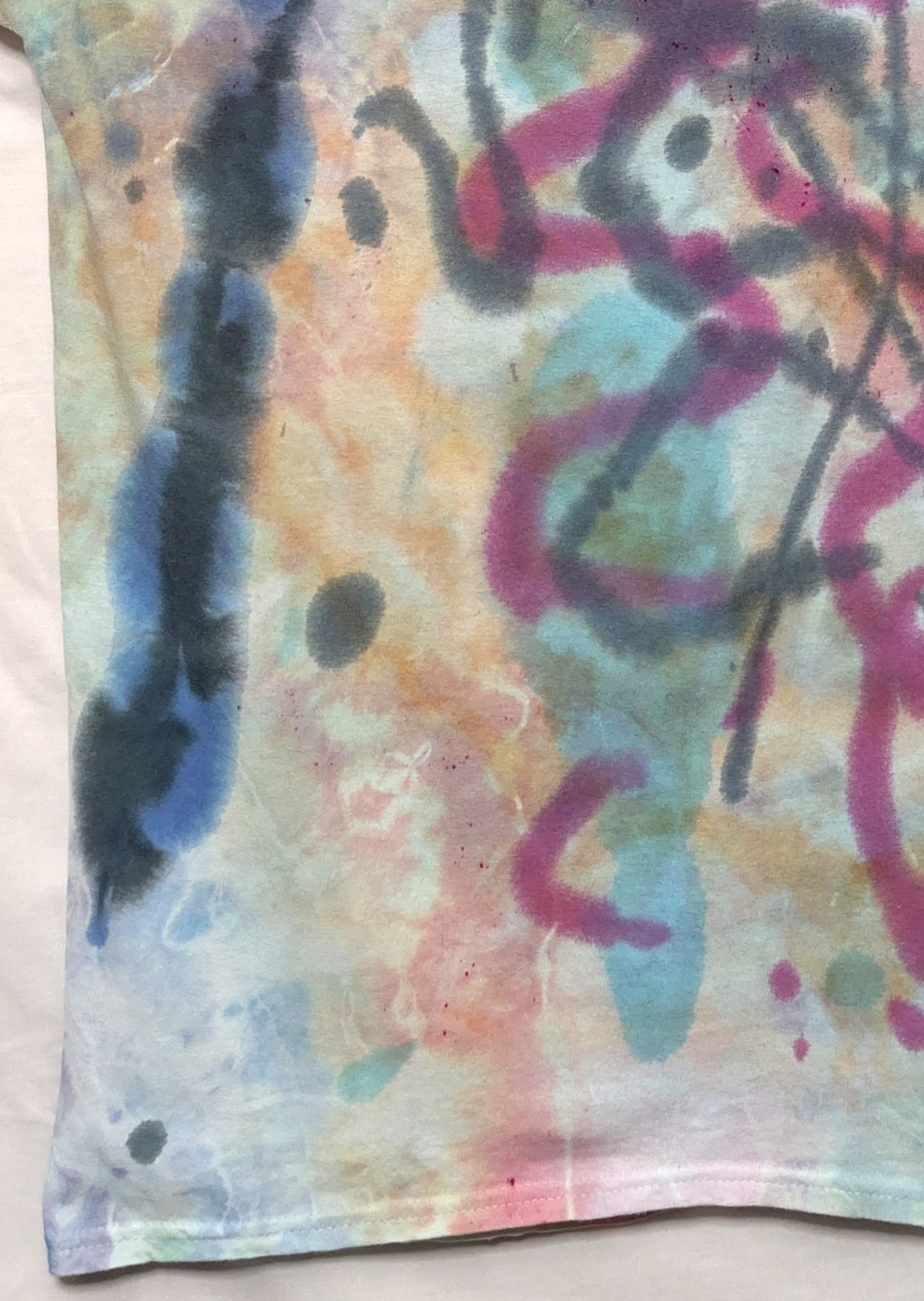 Handmade Tie Dye New York Street Art Abstract Design XL Tee Shirt 22&Prime; W X 30&Prime; L