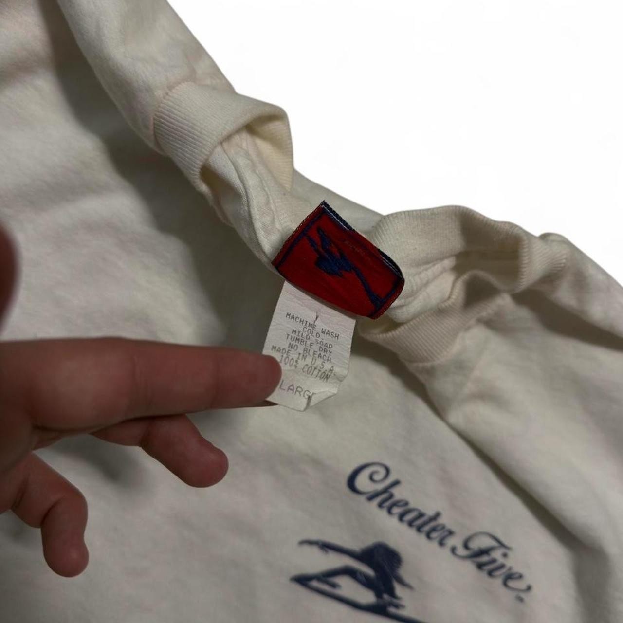 2000 Y2k Surfwear Cheater Five Surfer Graphic Tshirt