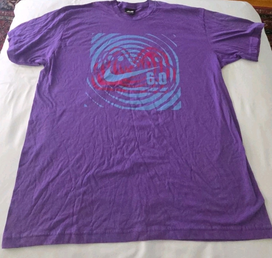 Nike 6.0 Mens XXL Purple Tshirt