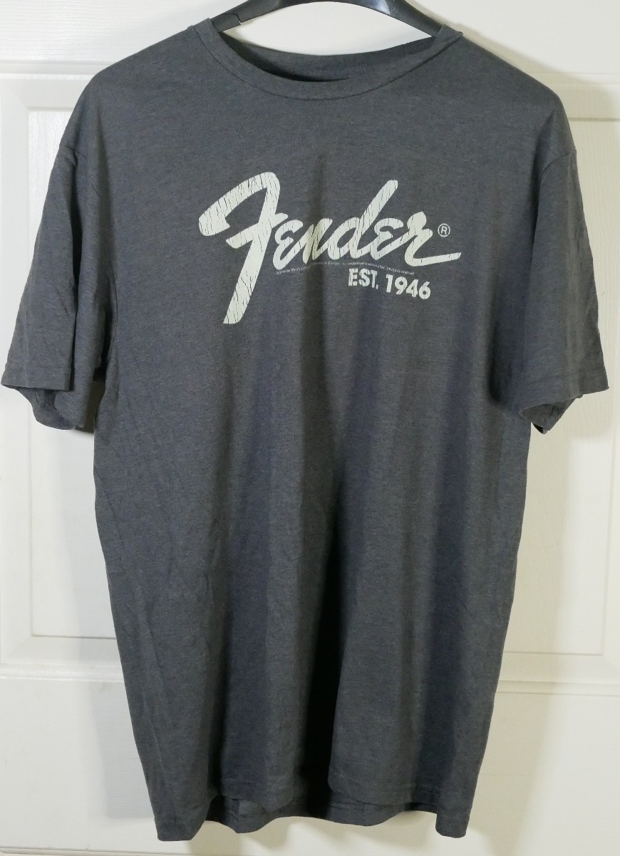Fender Guitars Est. 1946 T Shirt Men&rsquo;s Large Gildan Gray Music Guitar Rock