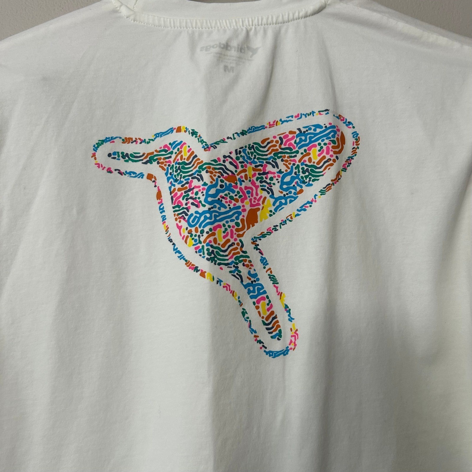 Birddogs Shirt Mens Medium White Short Sleeve Stretch Bird Back Graphic Tee