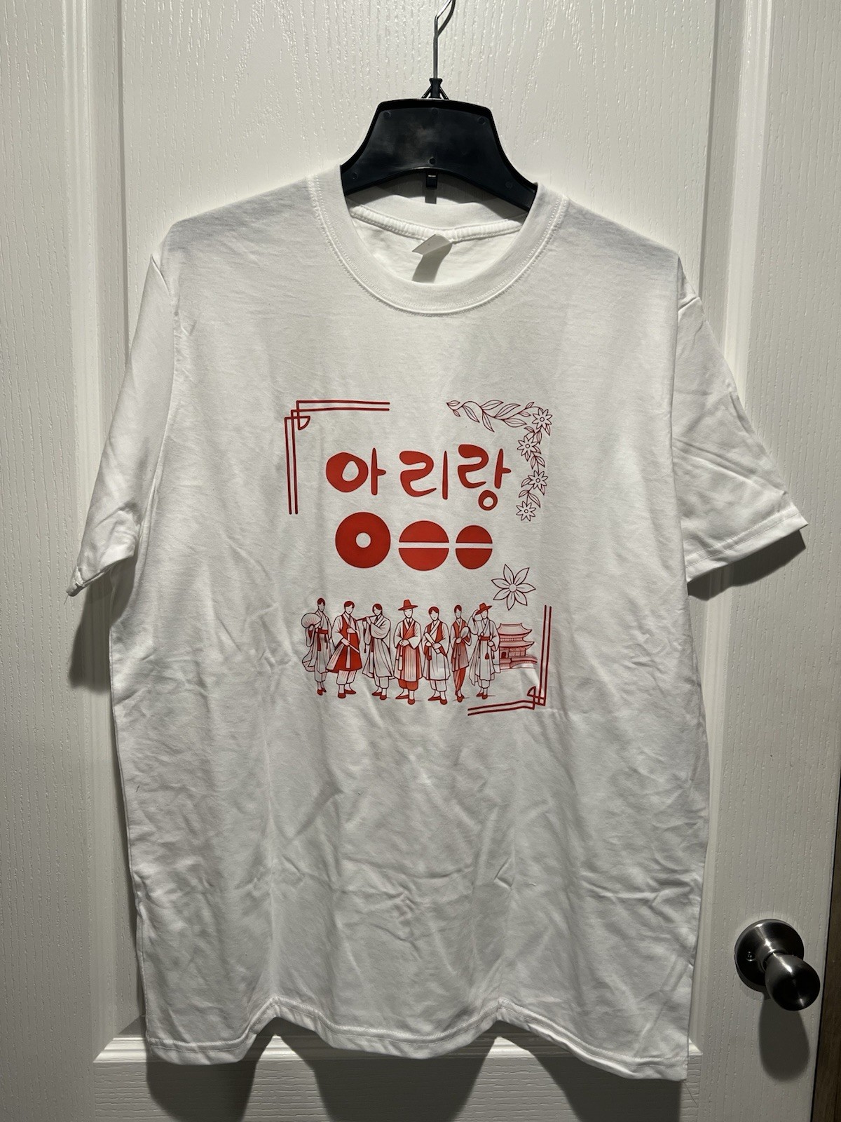 Unisex L White Cotton Crew Neck Short Sleeve Korean Graphic Print T-Shirt bts