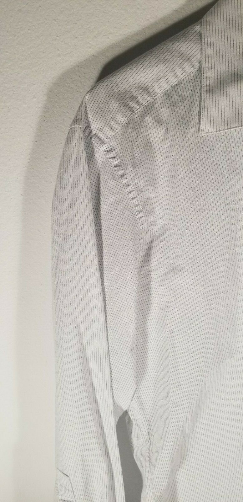 DKNY Long Sleeve Dress Shirt 100% Soft Cotton Button Up Collar .USA Seller