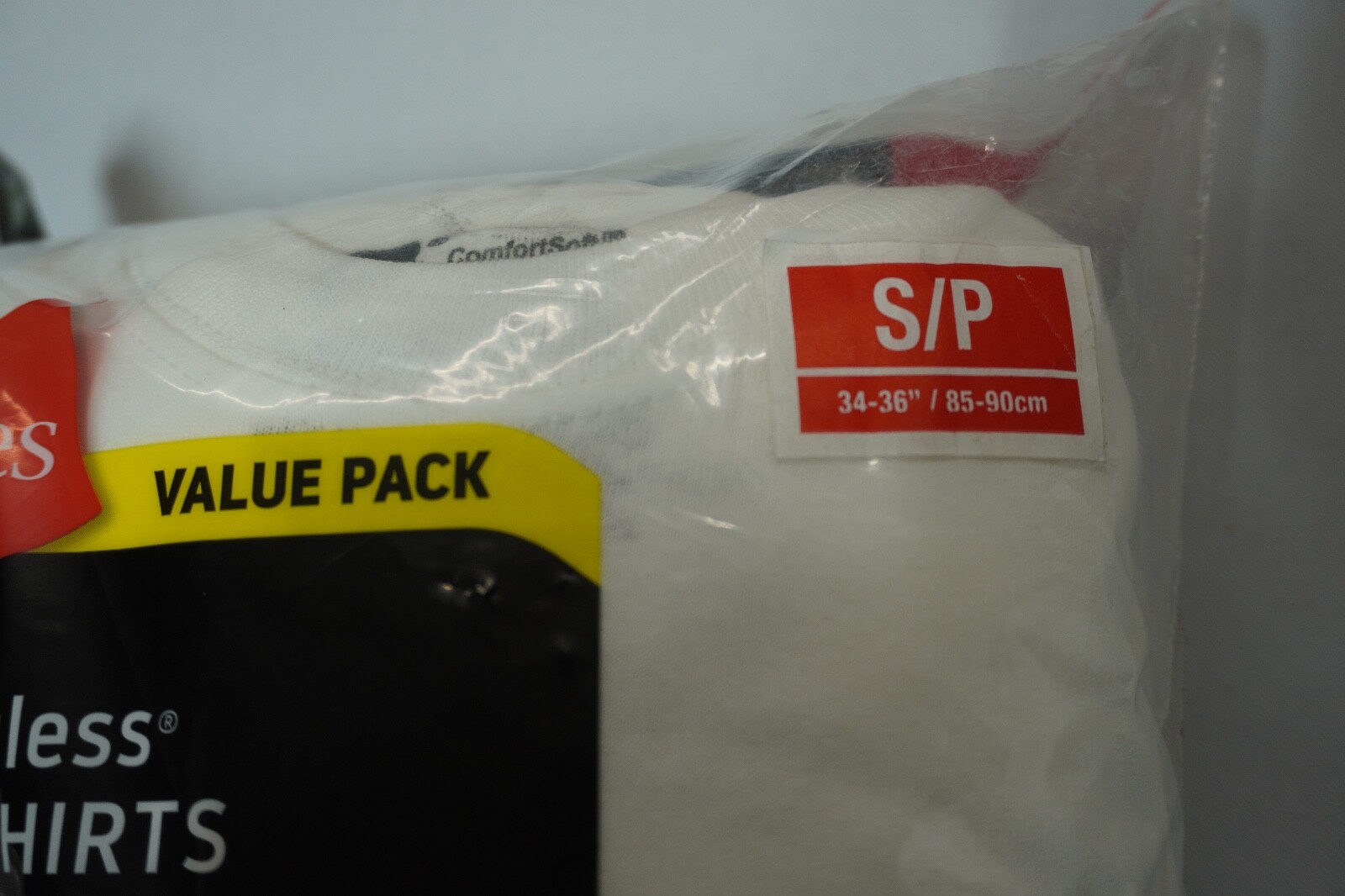 Hanes White 6 Pack Tagless T-Shirts Men&rsquo;s-Lay Flat Collar Soft Size-S/P