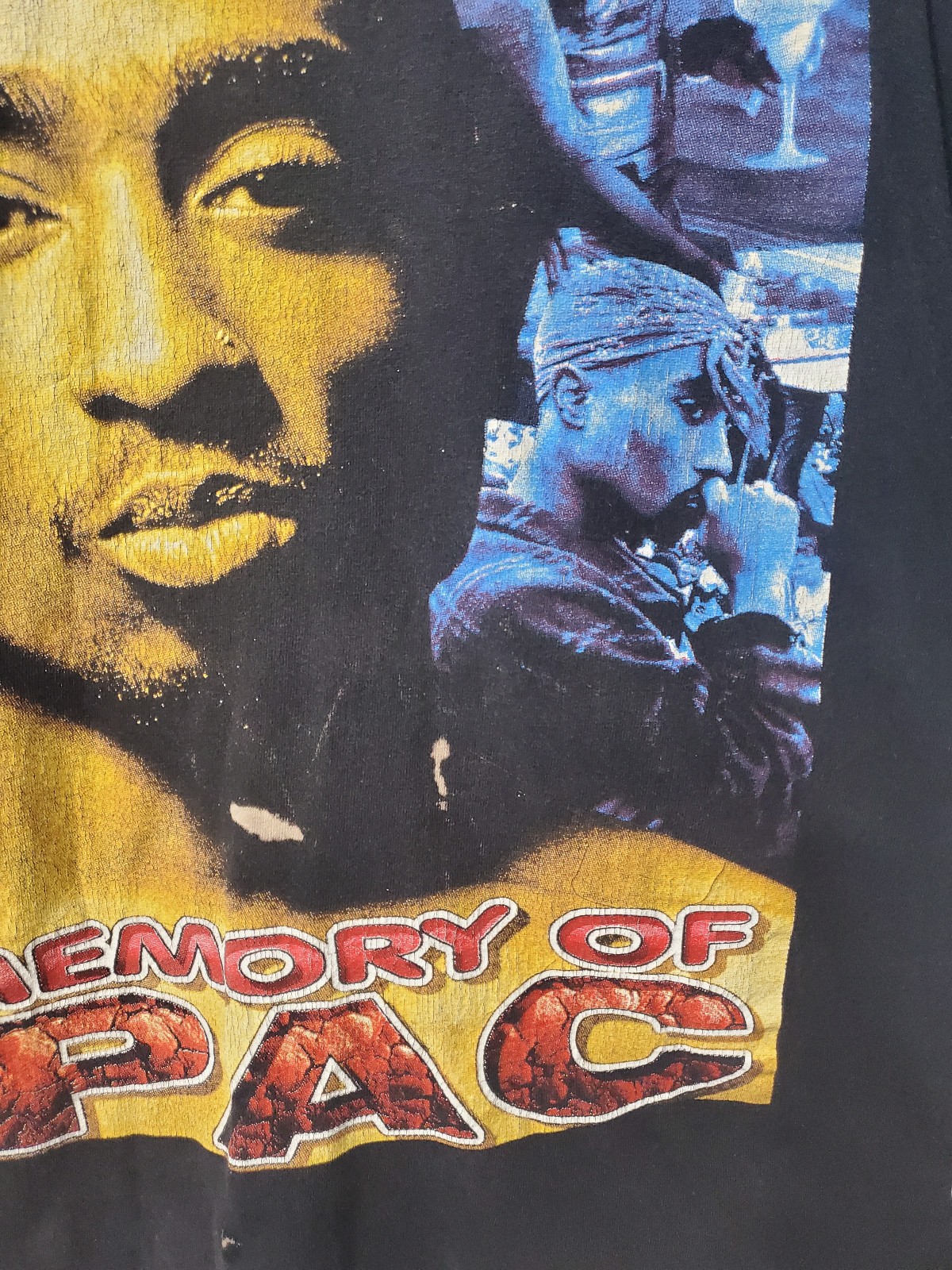 Vintage 90s « In Memory Of » 2PAC Tupac Big Face AOP Rap 2-Sided Men&rsquo;s T-Shirt XL
