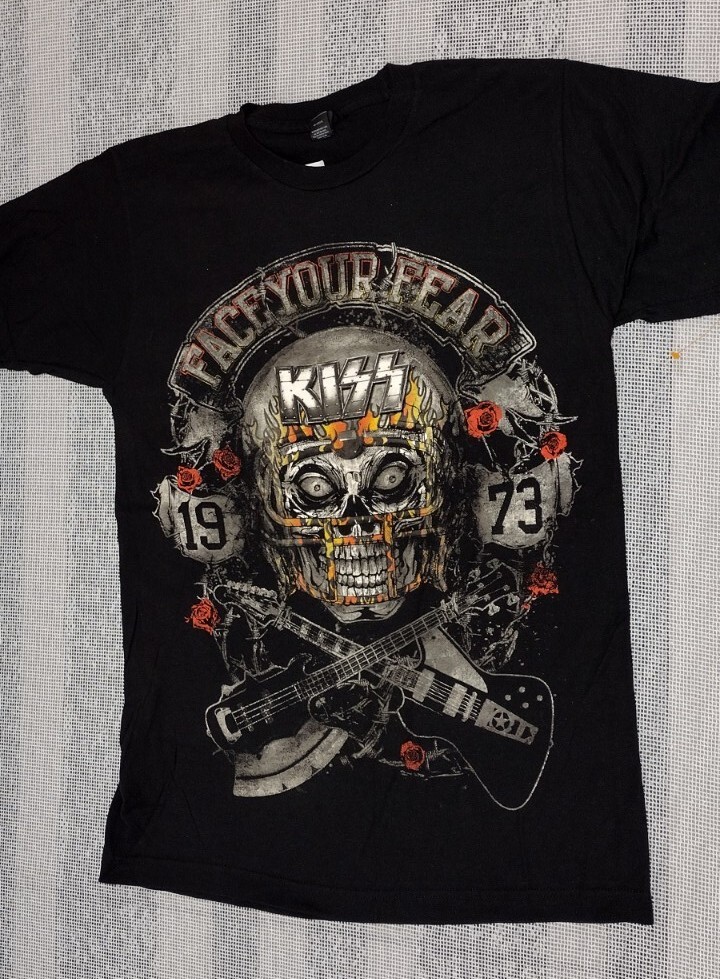 1973 T-shirt Black Skull Twink Fit Small – Women&rsquo;s Medium