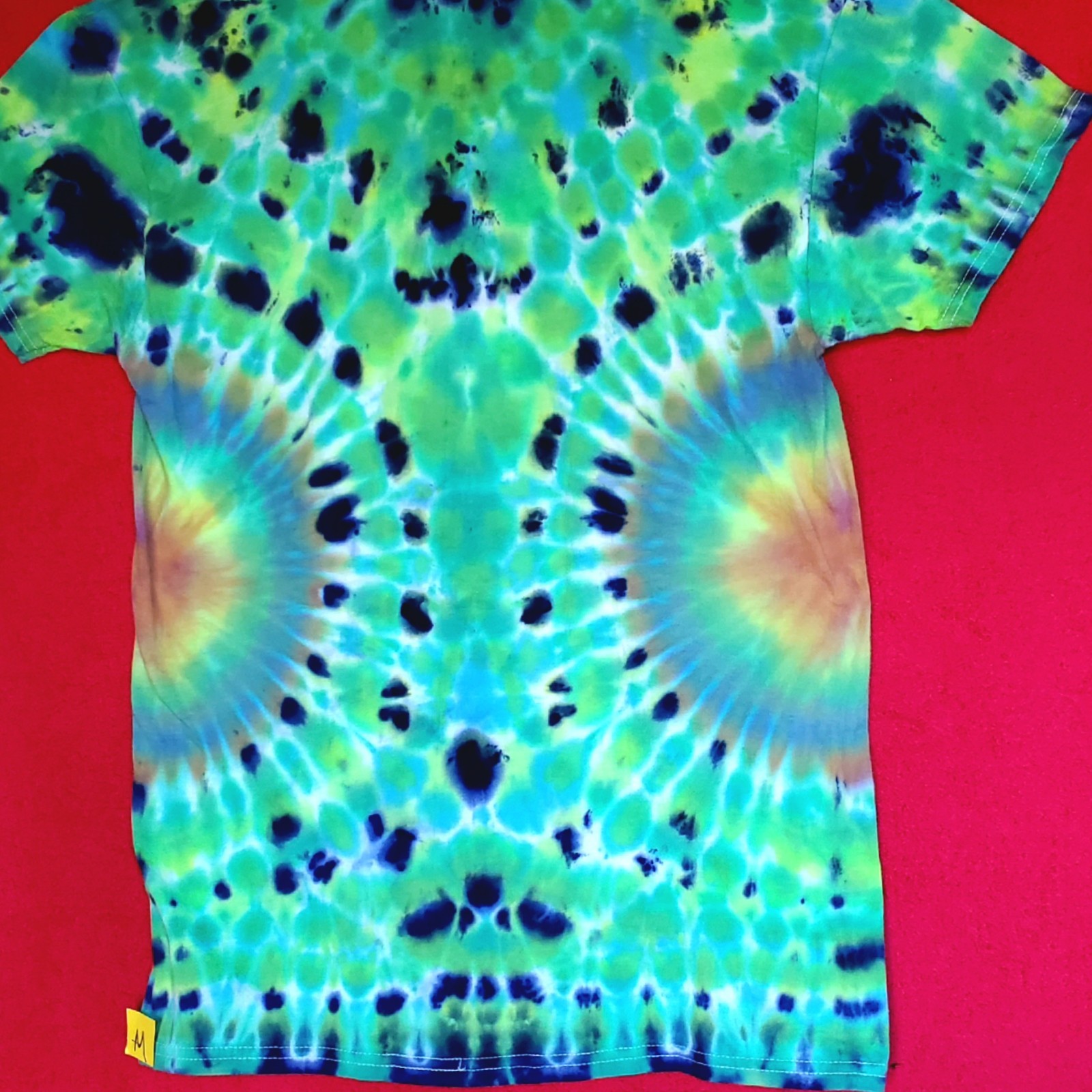 HANES SIZE MEDIUM 100% Cotton Tye Dyed Shirt Pre-washed WON&rsquo;T FADE VERY SOFT