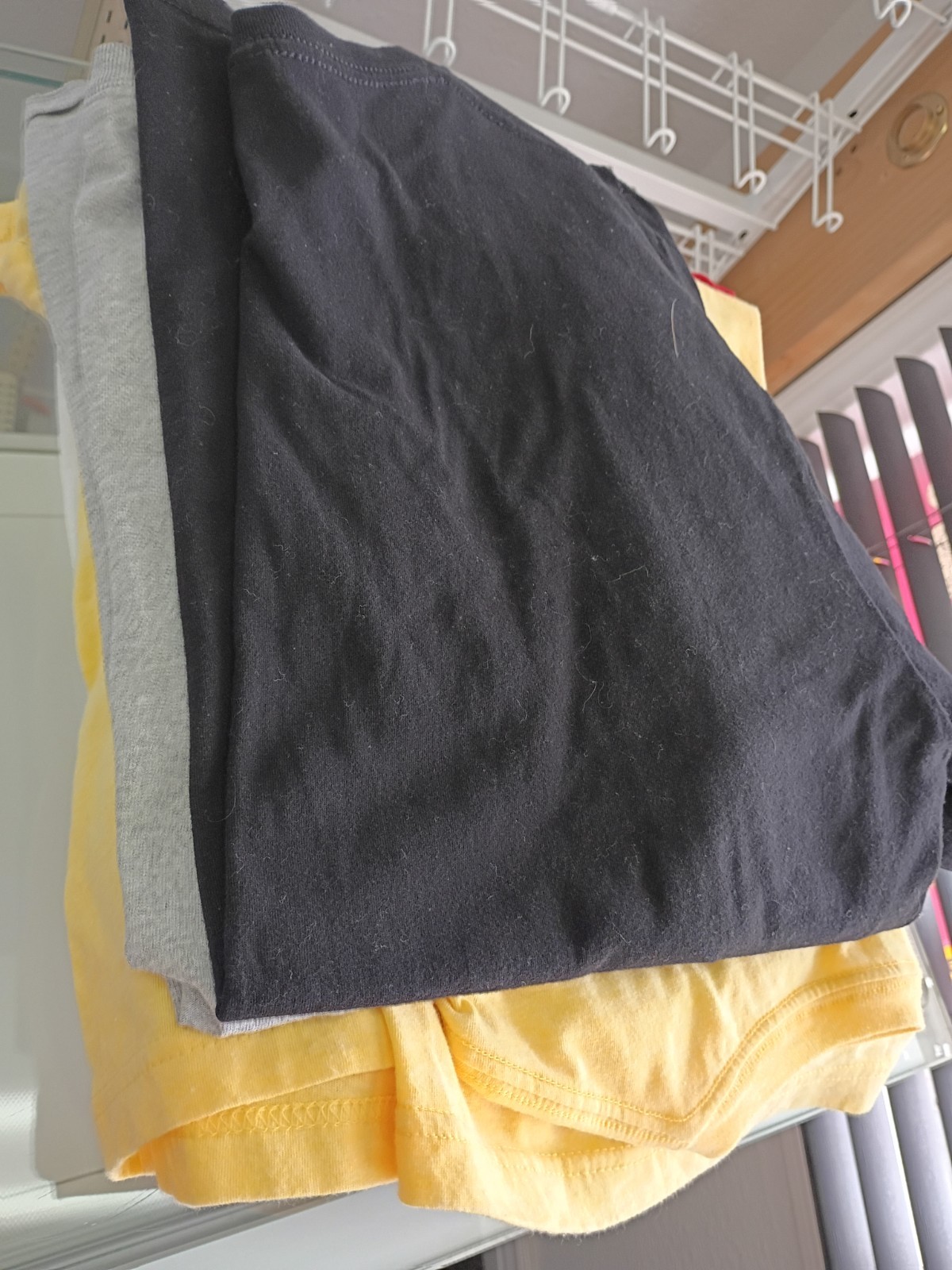 Lot Of 5 Pounds Mix Color Fibers Large To XL T Shirts Multiple Types Men&rsquo;s And W