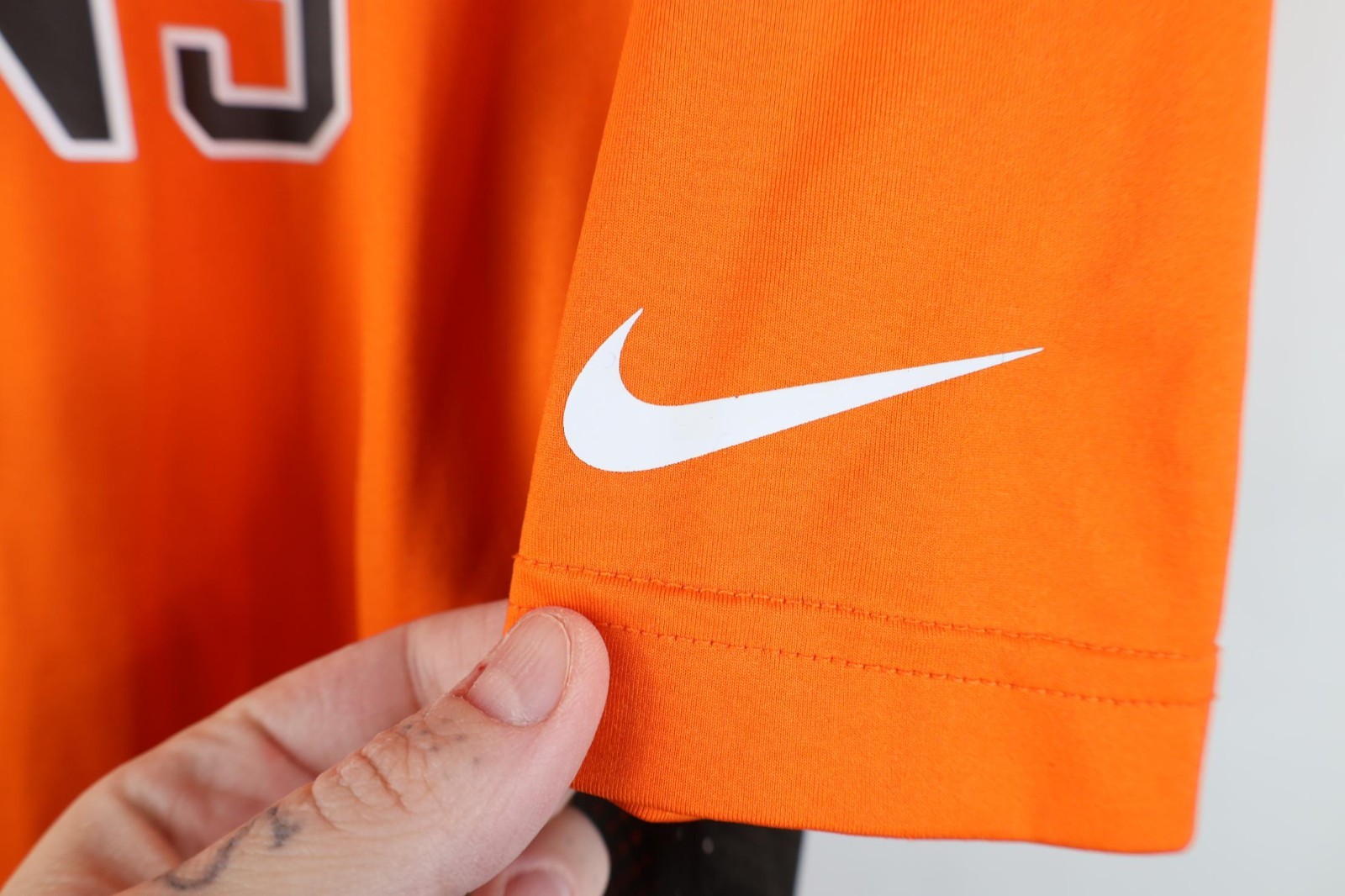Nike NFL On Field Mens Large Compression Fit Cleveland Browns Football T-Shirt