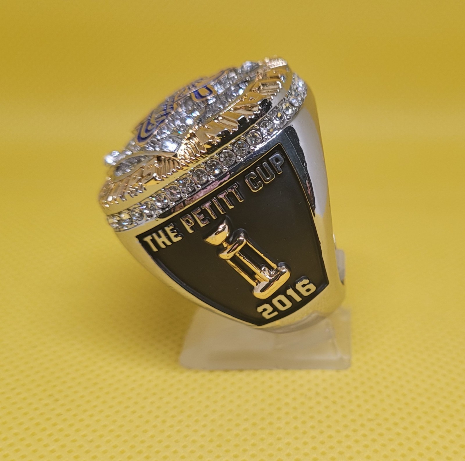 2016 Savannah Bananas Championship Ring – Size 12 – Salesman Sample