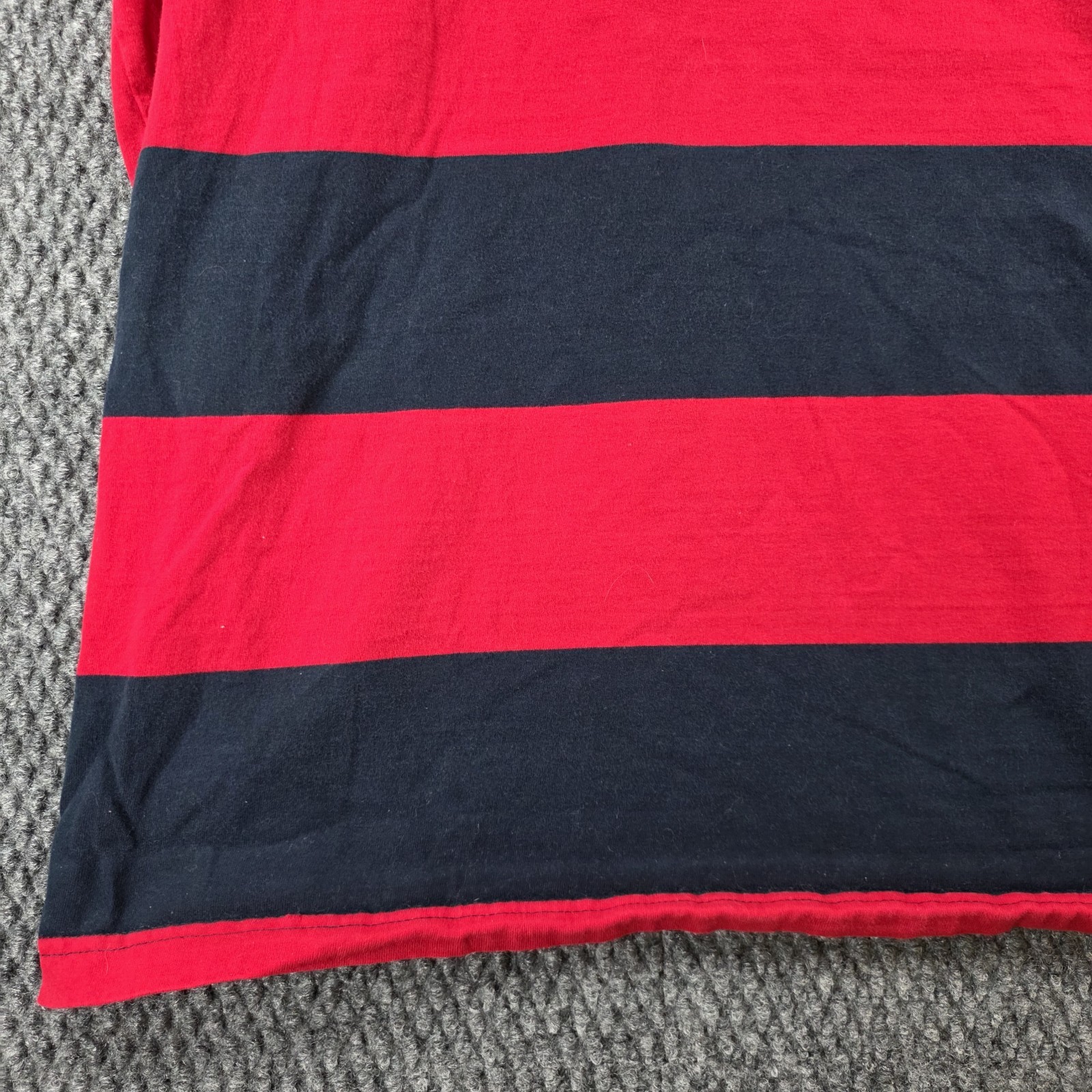 Abercrombie & Fitch Muscle Fit Striped Shirt Mens XL Red Blue Preppy Moose Logo