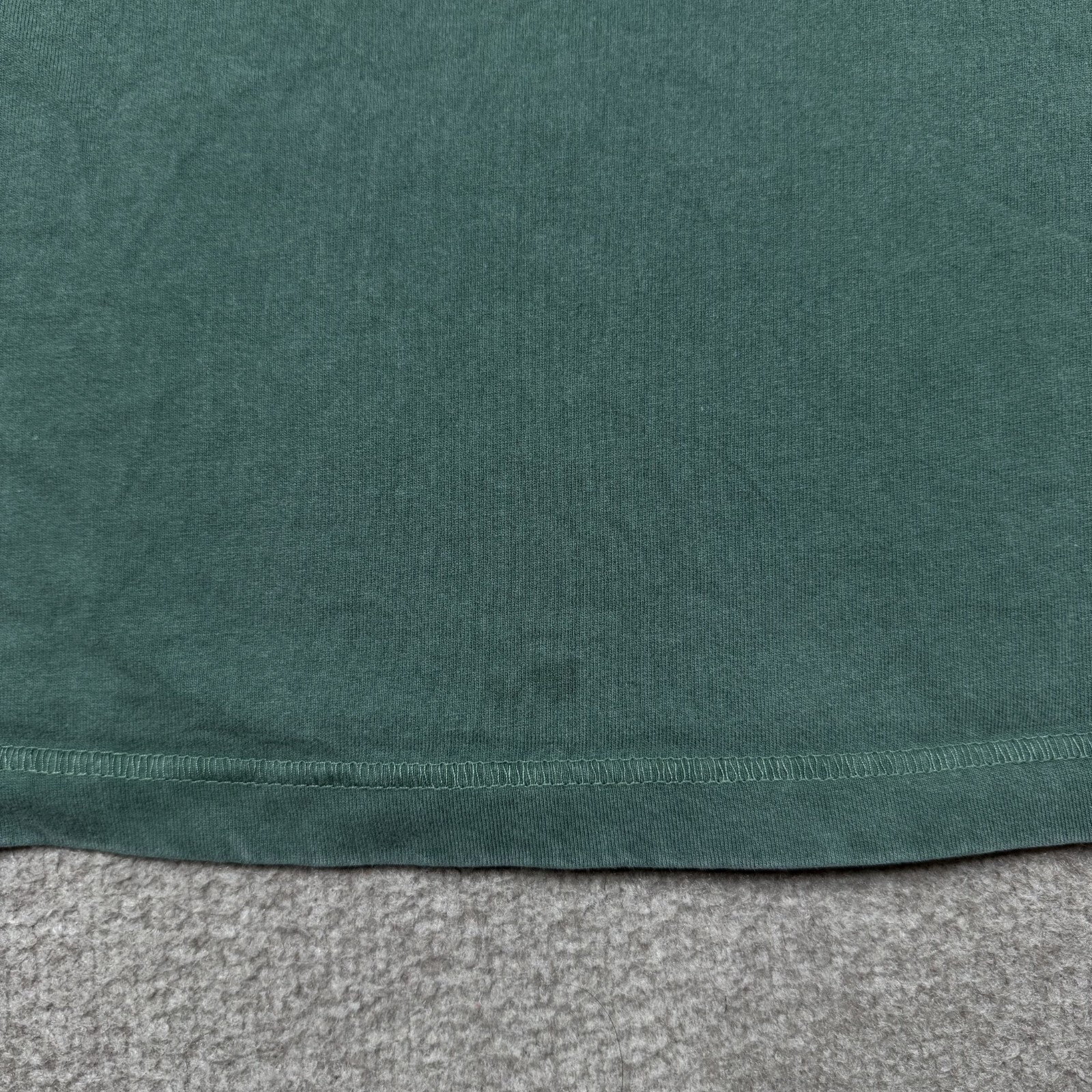 RSQ T Shirt Men&rsquo;s Size S Green Boxy Cropped Tee Crew Neck Short Sleeve Casual