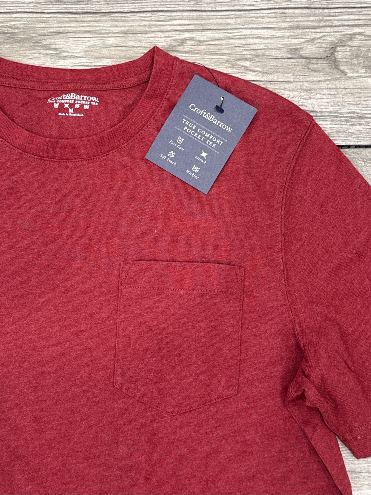 2017 Croft & Barrow True Comfort Pocket Tee Easy Care Wicking Red T-Shirt Medium