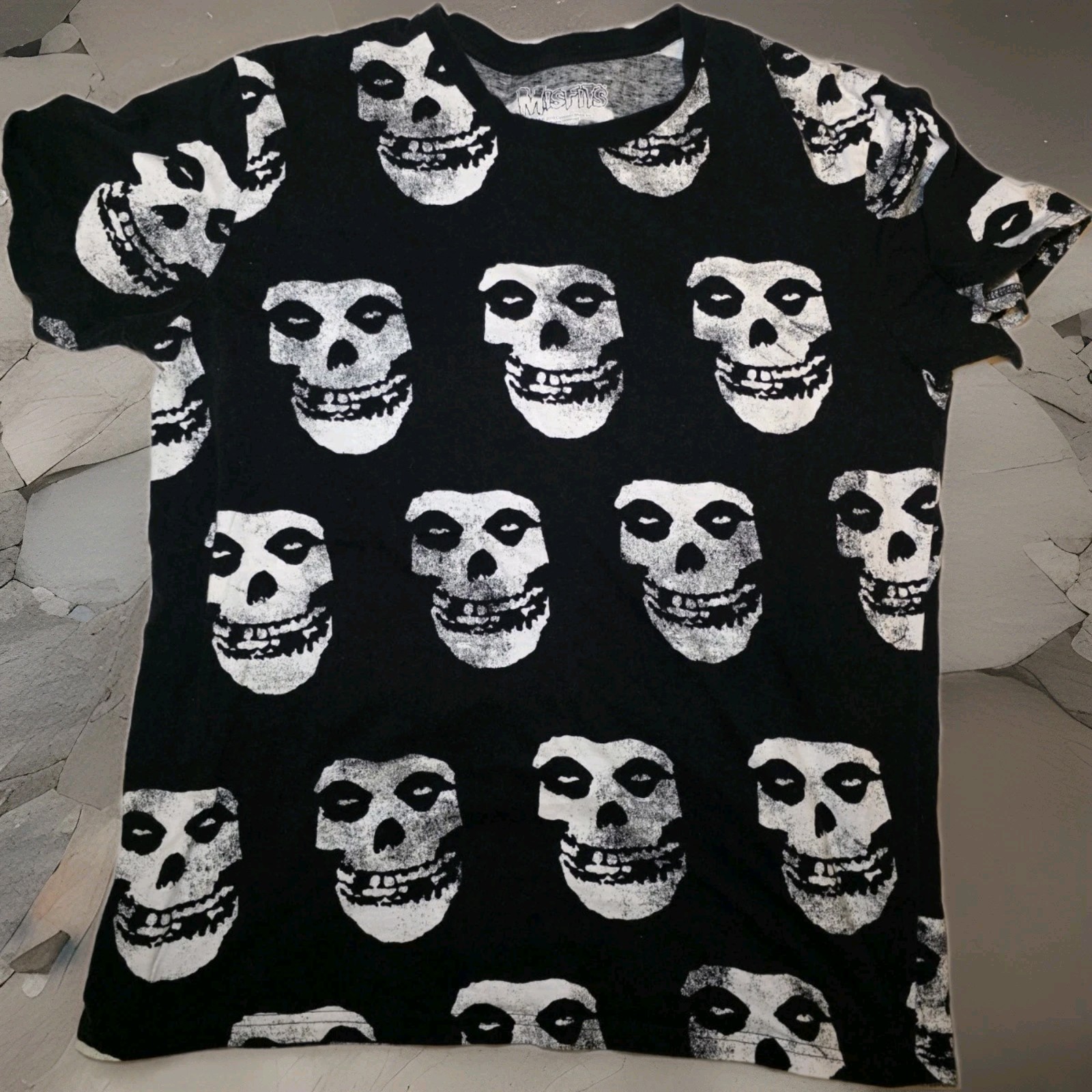 Misfits Men&rsquo;s L Black White Skull Graphic Print Crew Neck Cotton Knit Tee SS