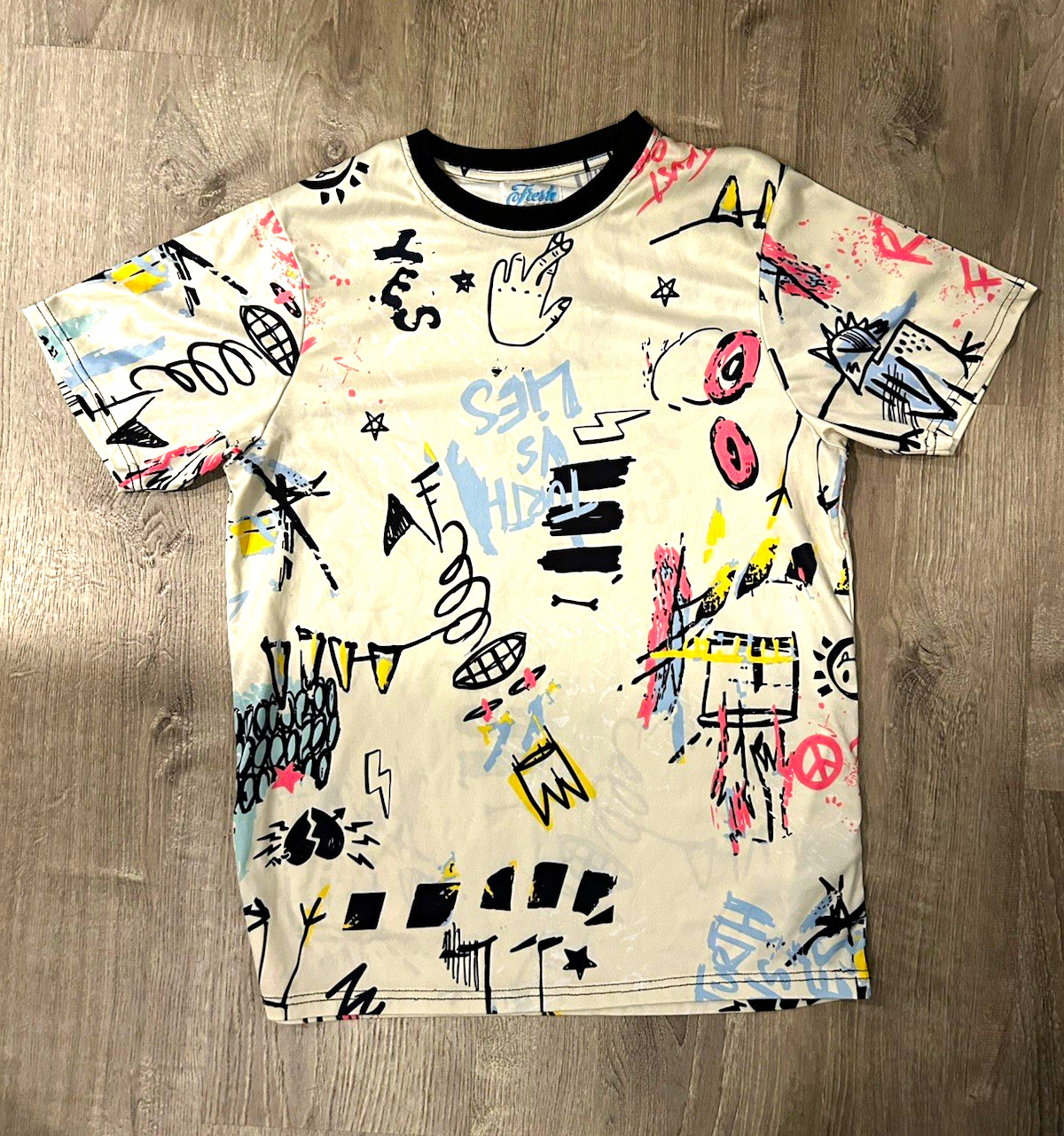 Fresh Prints of Bel Air Men&rsquo;s L Graphic Short Sleeve Stretch T-Shirt