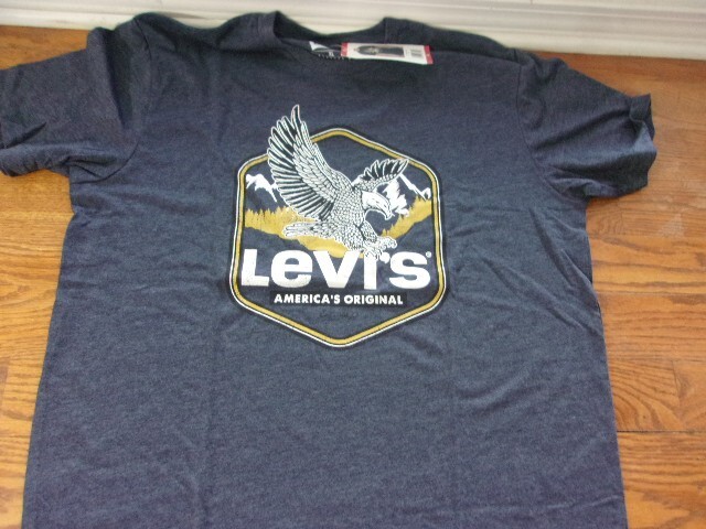 Levi&rsquo;s Men&rsquo;s Short Sleeve Crew Neck Graphic Logo T-Shirt