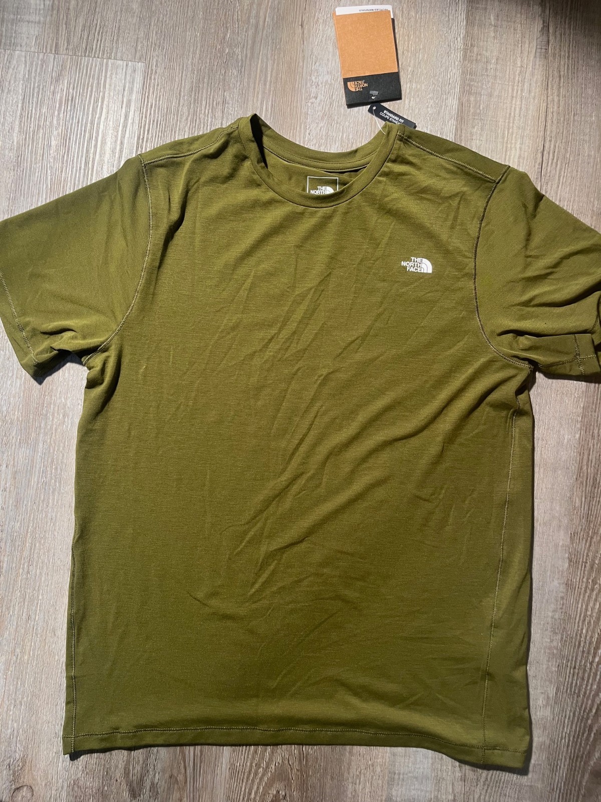 THE NORTH FACE Men&rsquo;s Adventure Tee | Lightweight & Stretchy Shirt, Various Sizes