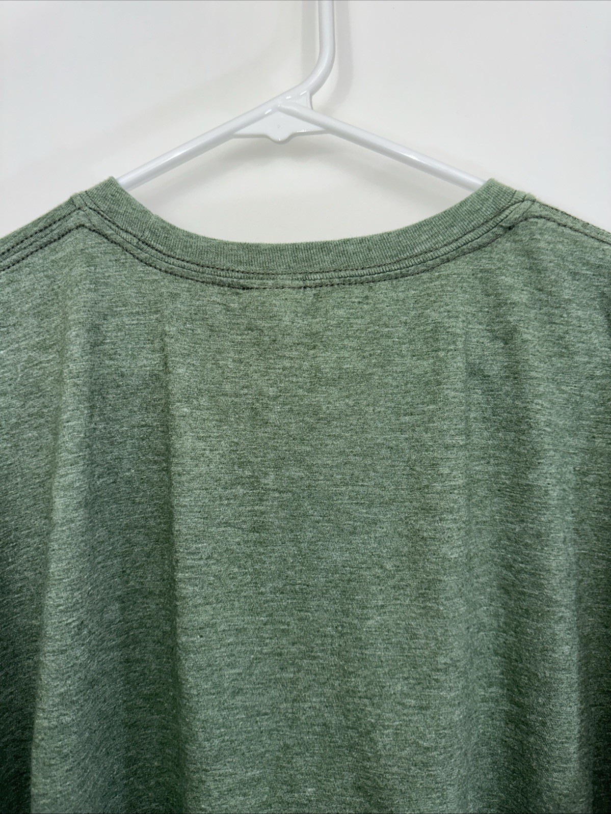 Kentucky Derby Men’s XL Gildan Softstyle Ring Green Poly Cotton Blend T-shirt