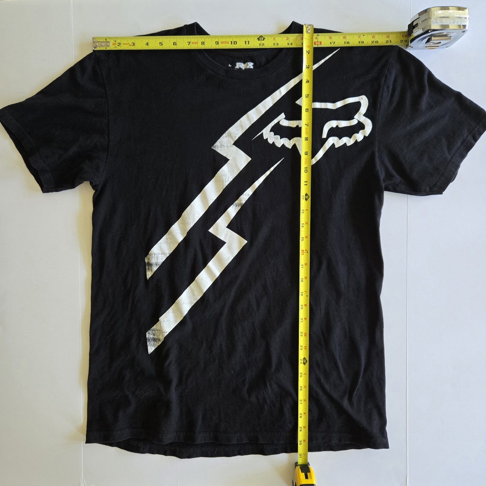 Fox Logo T-shirt Lightening 100% Cotton Size Large Long Length Black and White