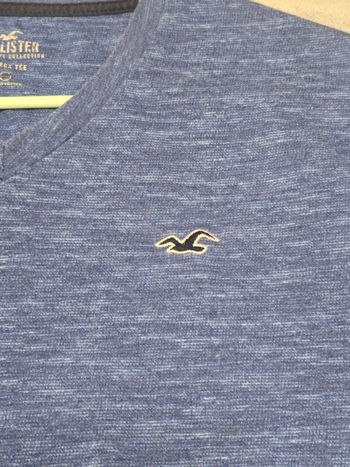 Hollister V-Neck Tee Must-Have Collection Feathered Blue Mens Sz L