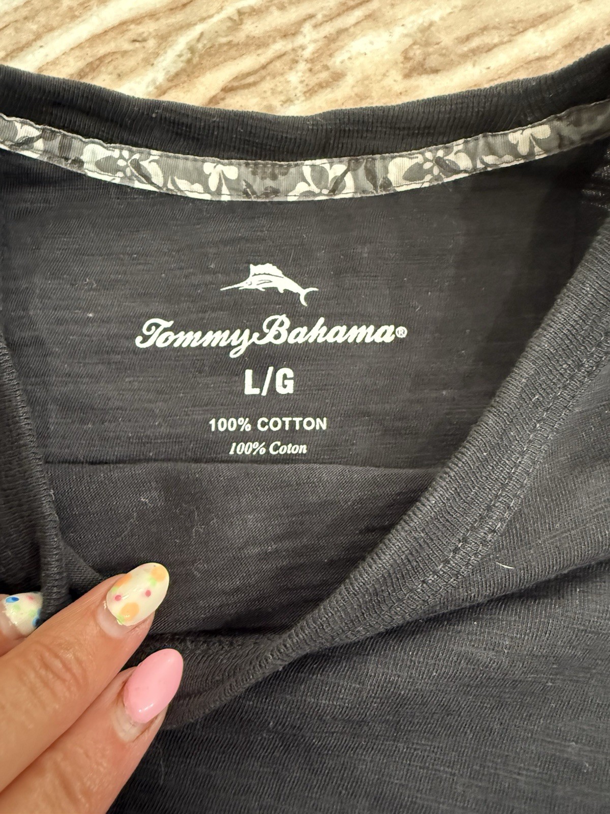 Tommy Bahama Men&rsquo;s Gray Short Sleeve Crew Neck Cotton Pocket Logo T-Shirt L