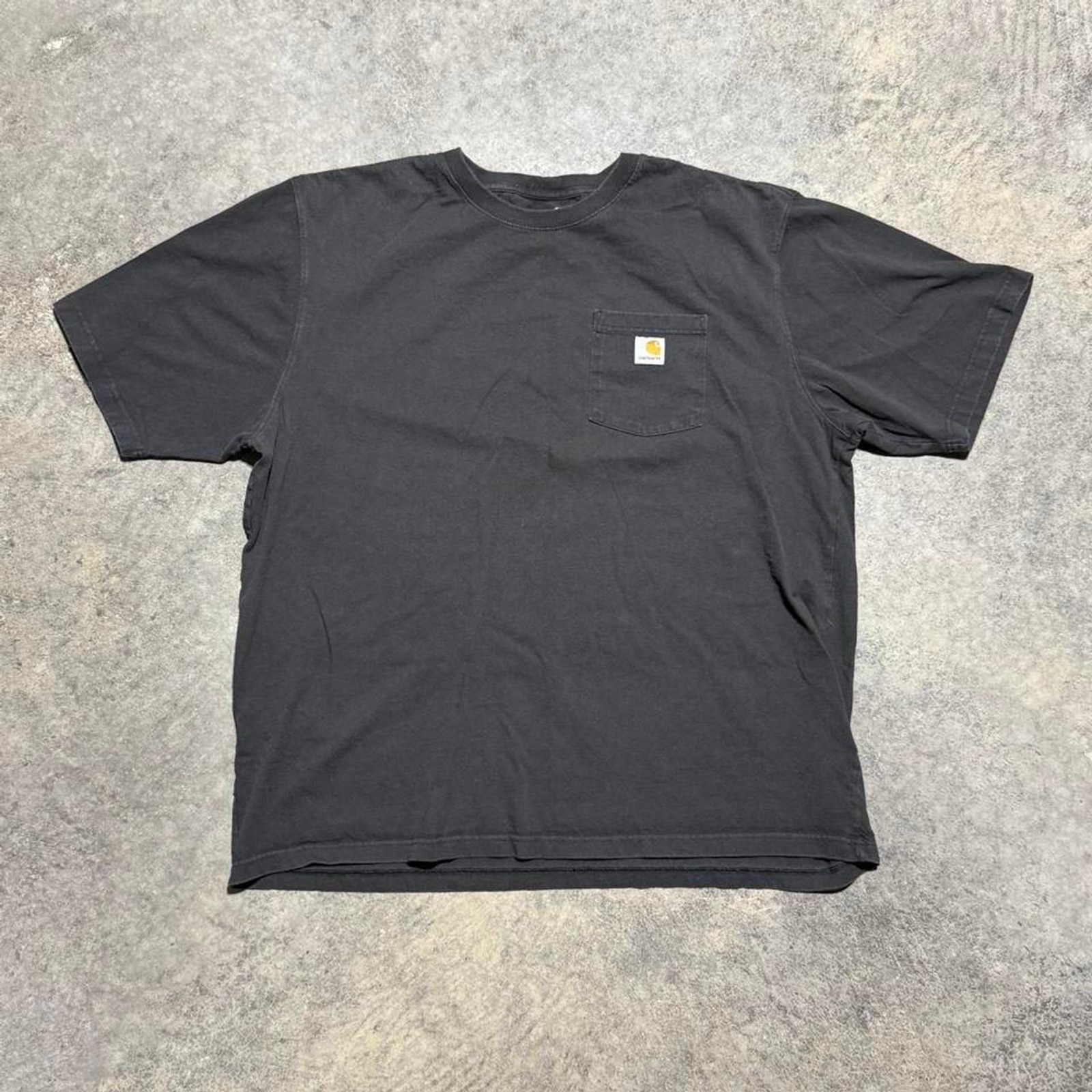 Carhartt Men&rsquo;s Black and Grey T-shirt