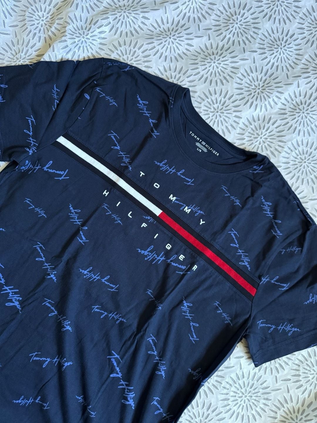 Tommy Hilfiger Men&rsquo;s Navy Blue Allover Men’s L T-Shirt