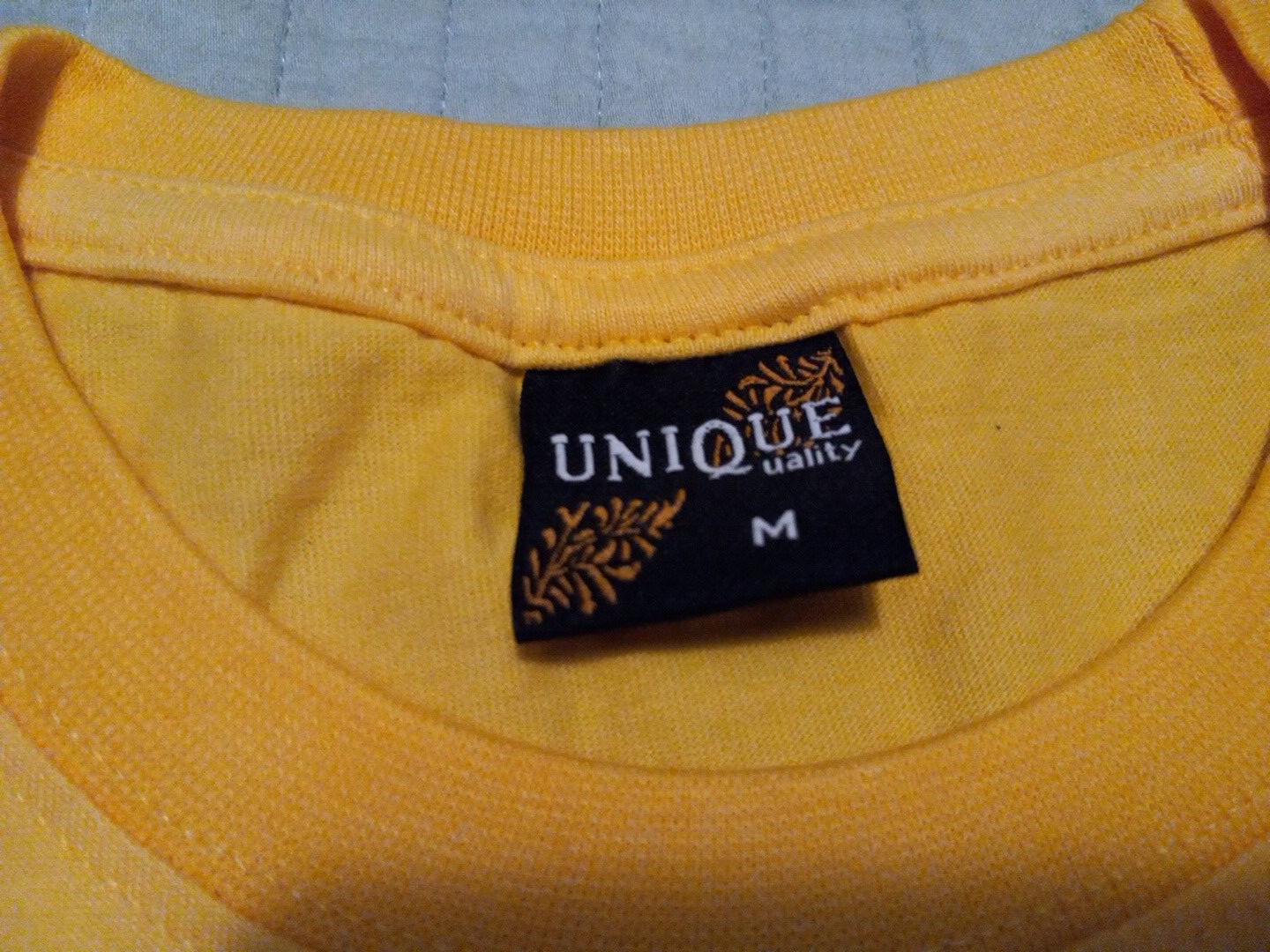 Rare Unisex Medium Unique Quality Apparel Yellow Levi&rsquo;s Spellout T Shirt