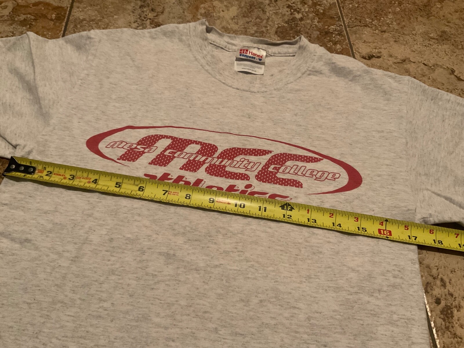 VINTAGE HANES COMFORT T COLLEGIATE ATHLETIC DEPT GRAPHIC ( MENS M ) HEATHER GREY