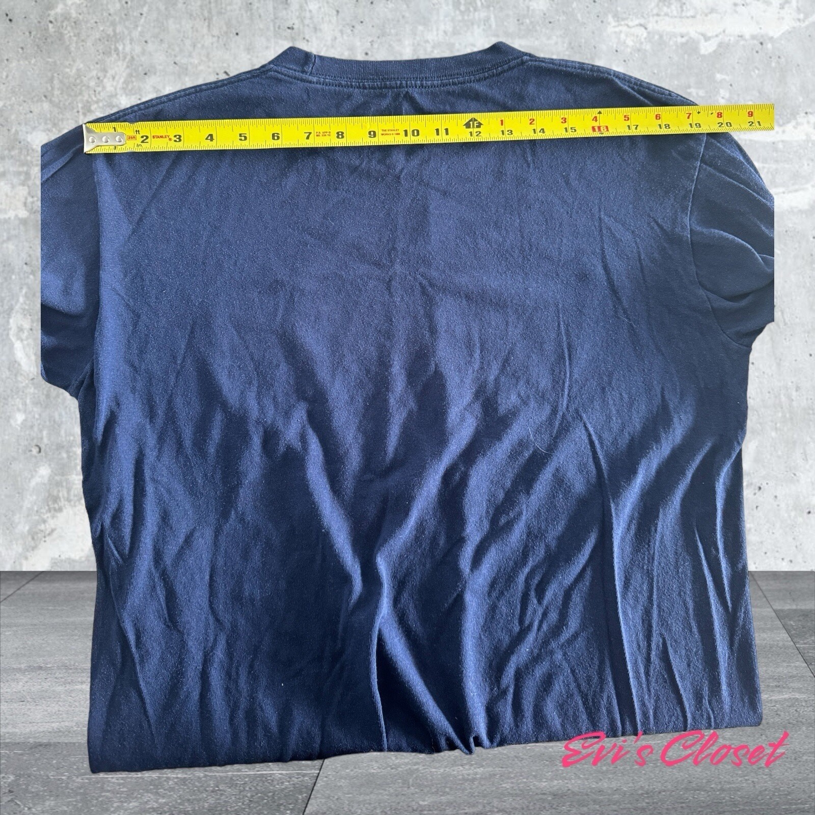 New England Patriots T Shirt Unisex Size M Long Sleeve Blue NFL Team Apparel