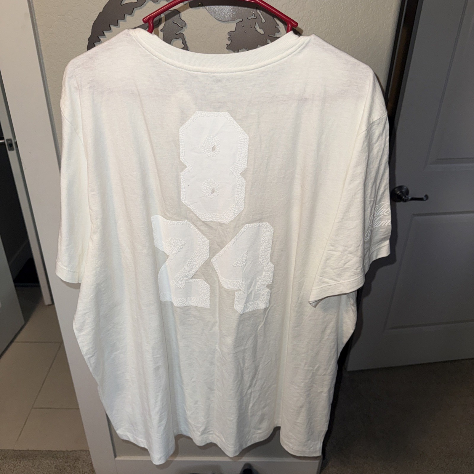 Nike Kobe Bryant Mamba Halo Men&rsquo;s T-Shirt White Size 2XL HF6453-100