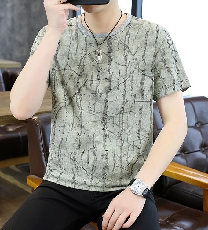 Men&rsquo;s Trendy Ripped Sequins Graphic T-Shirt Casual Distressed Short Sleeve Top