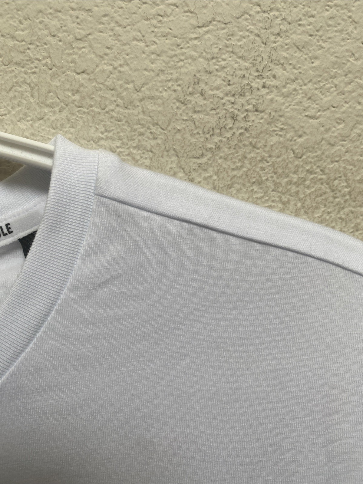 Kenneth Cole City Dweller Large T-Shirt White Short Sleeve Small Logo $49