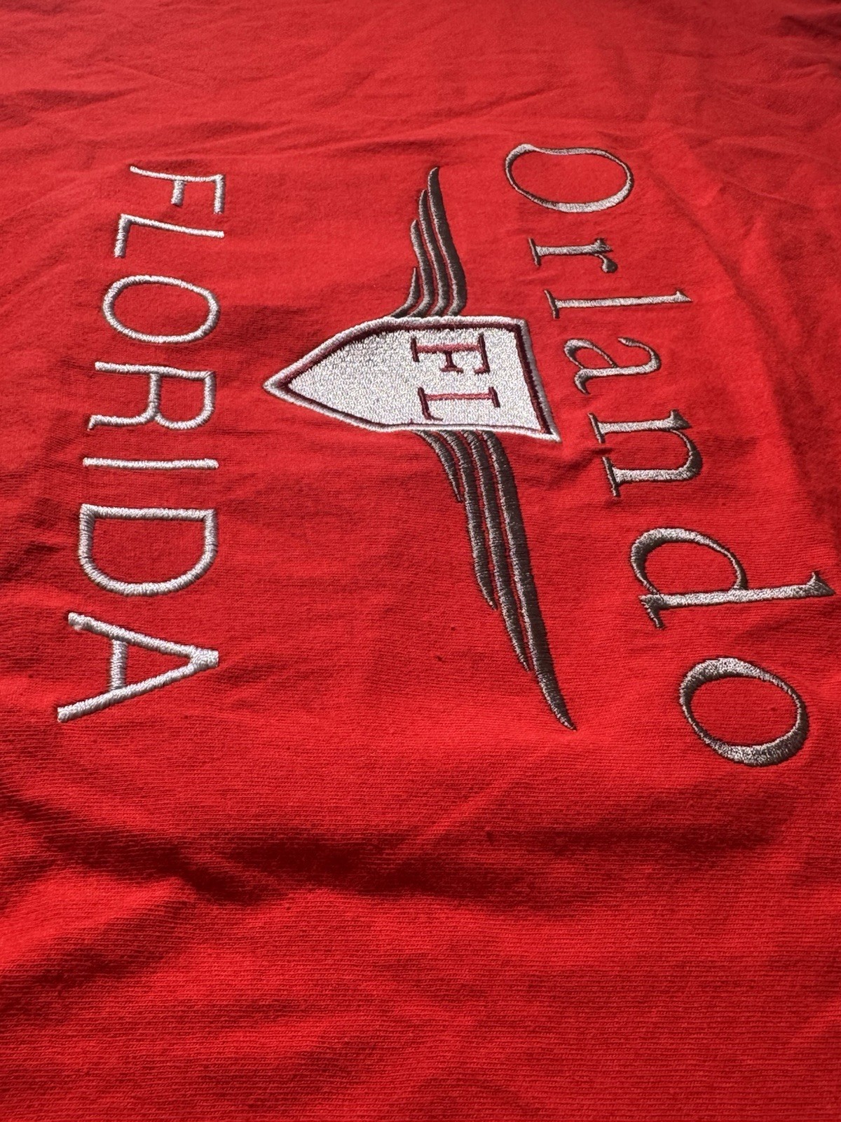 Pre Owned Good Orlando Florida Suna T Shirt Embroidered Red Silver Men Size 2XL