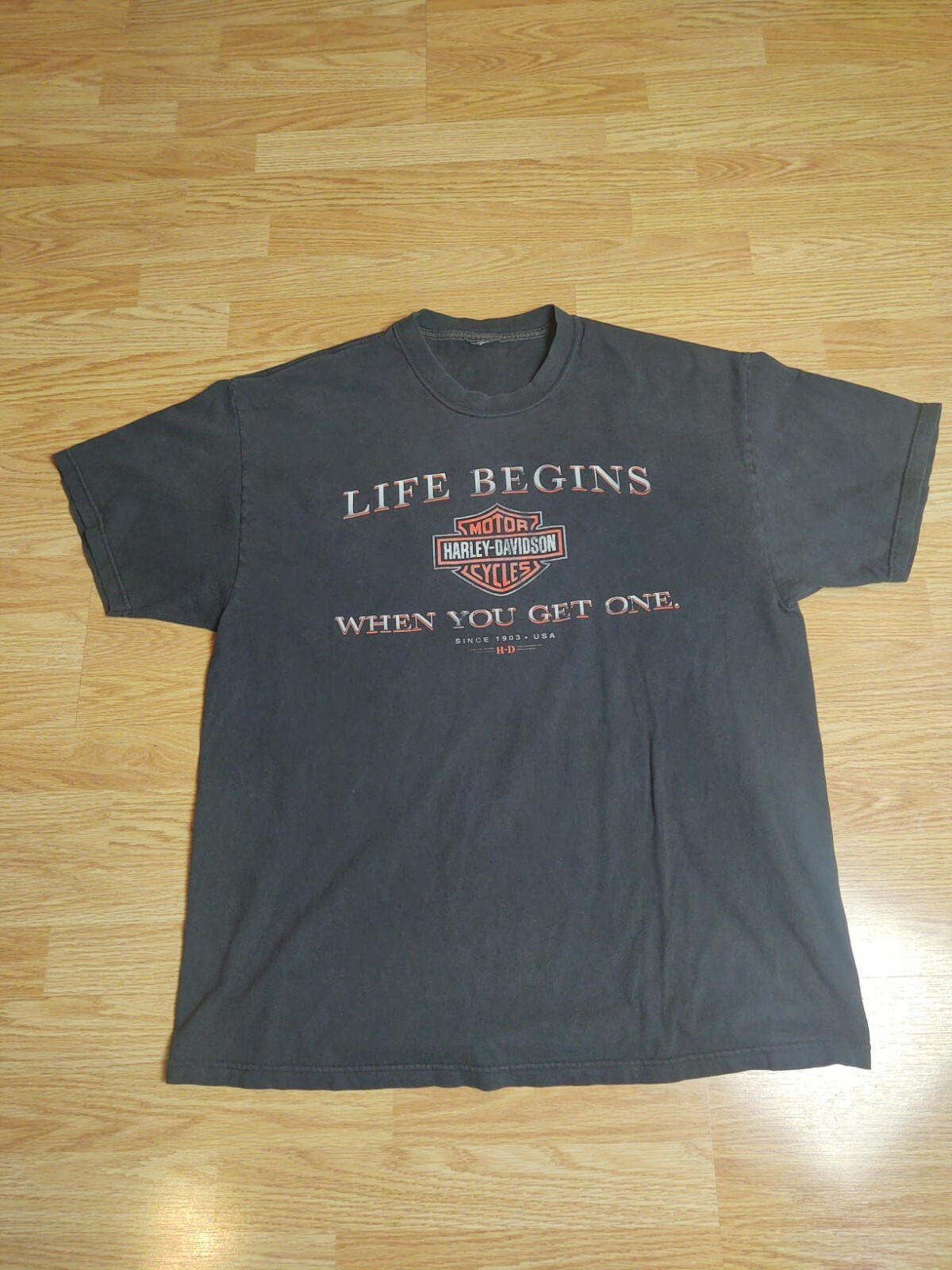 HARLEY DAVIDSON St. Paul Mn Short Sleeve Graphic T Shirt. See Measurements C10