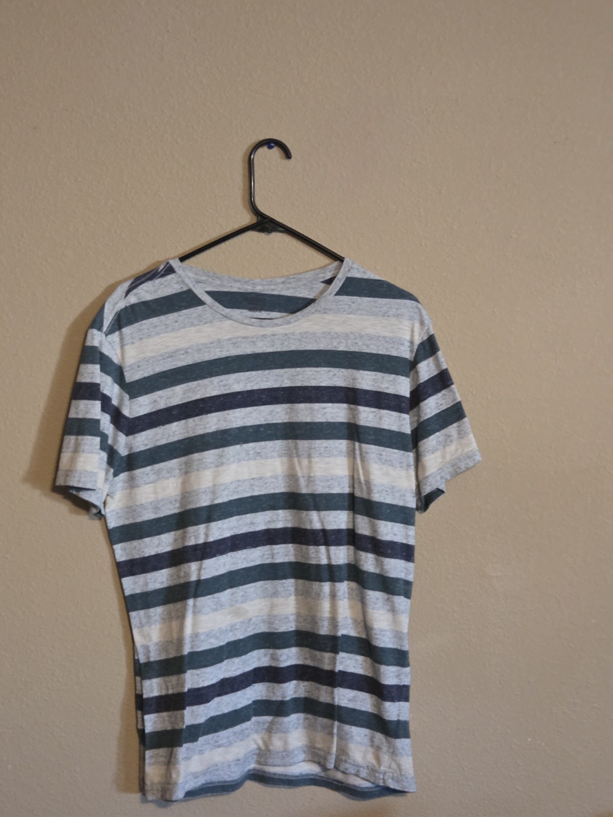 Mossimo Supply Co. Men&rsquo;s L Regular Striped Crew Neck Short Sleeve T-Shirt Blue