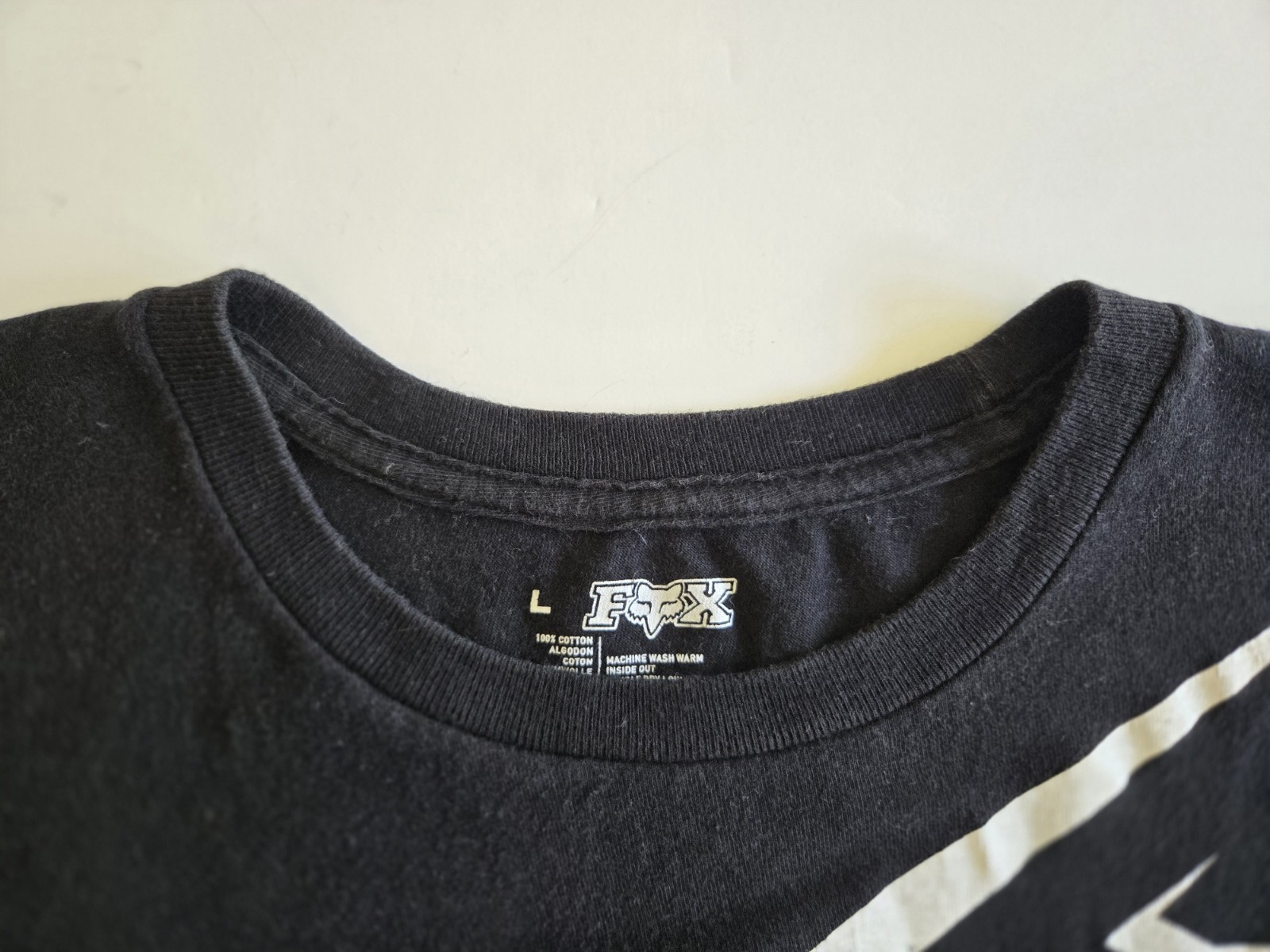Fox Logo T-shirt Lightening 100% Cotton Size Large Long Length Black and White