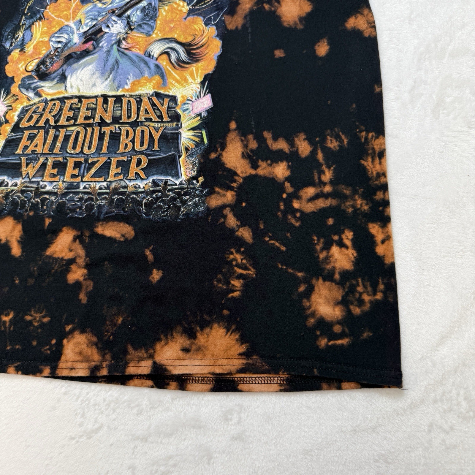 Green Day Hella Mega Tour Shirt L Bleach Tie Dye Fall Out Boy Weezer