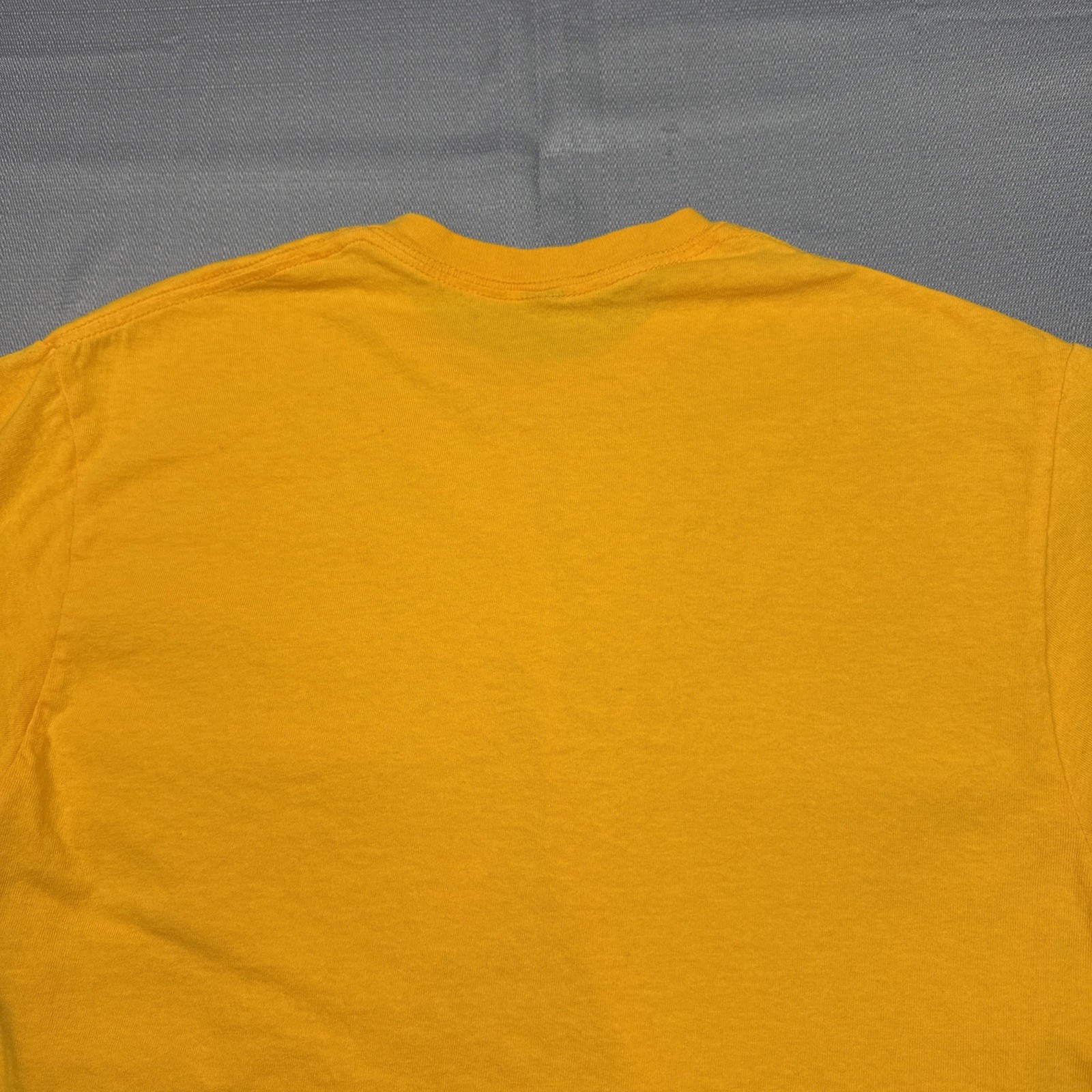 Vintage Mens US Marine Corps Graphic Logo T Shirt Sz S Yellow