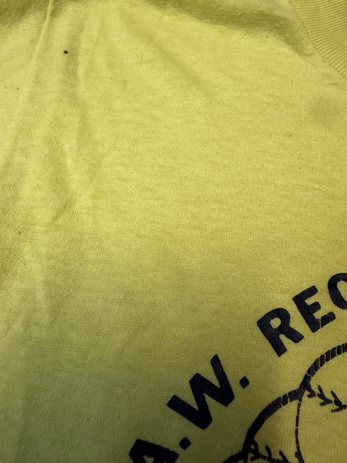 Vintage Bantams 1981 Fast Pitch Softball T Shirt Size M Yellow Paper Thin