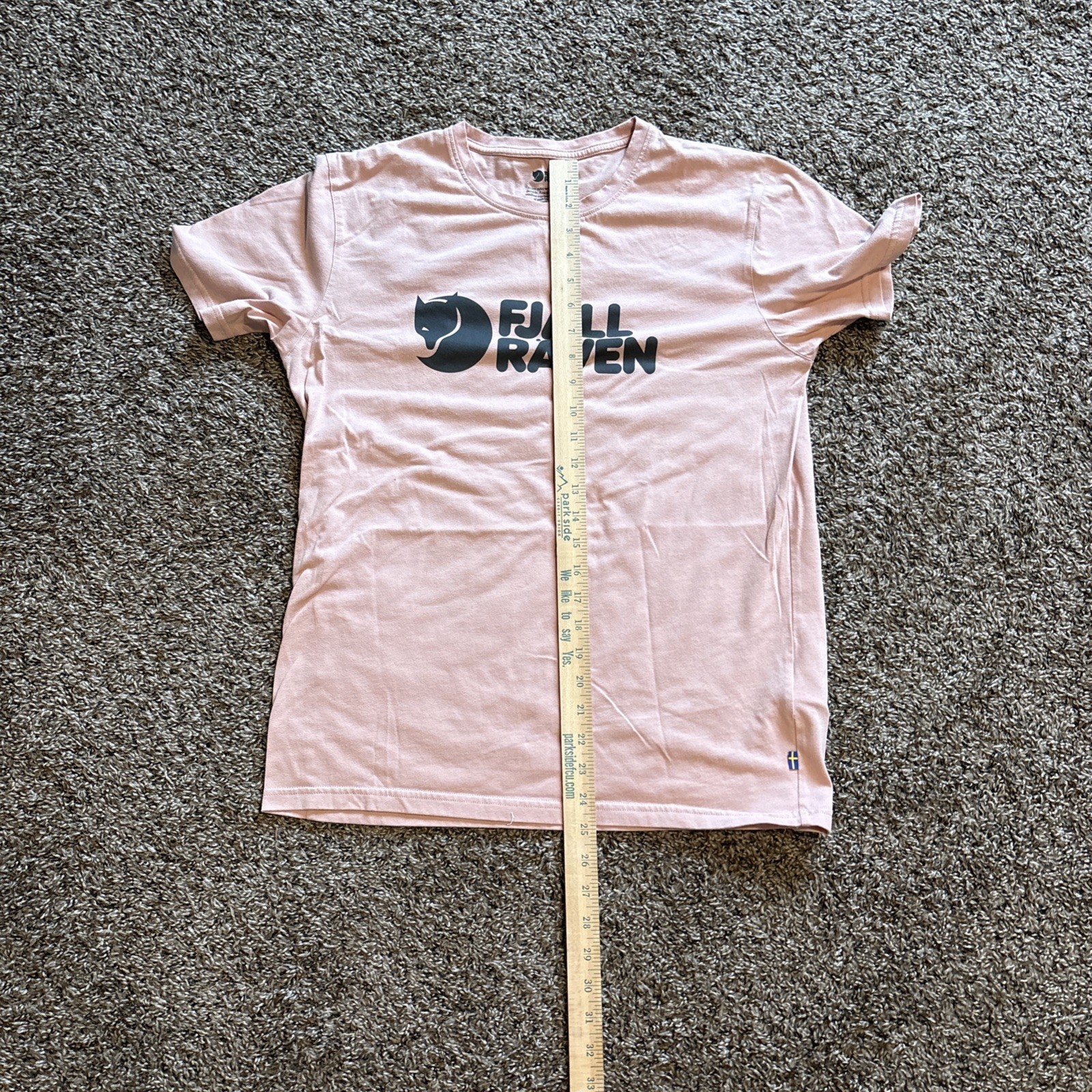 Fjall Raven Logo T Shirt Men’s Size M Dusty Rose Hiking Outdoors Cotton blend