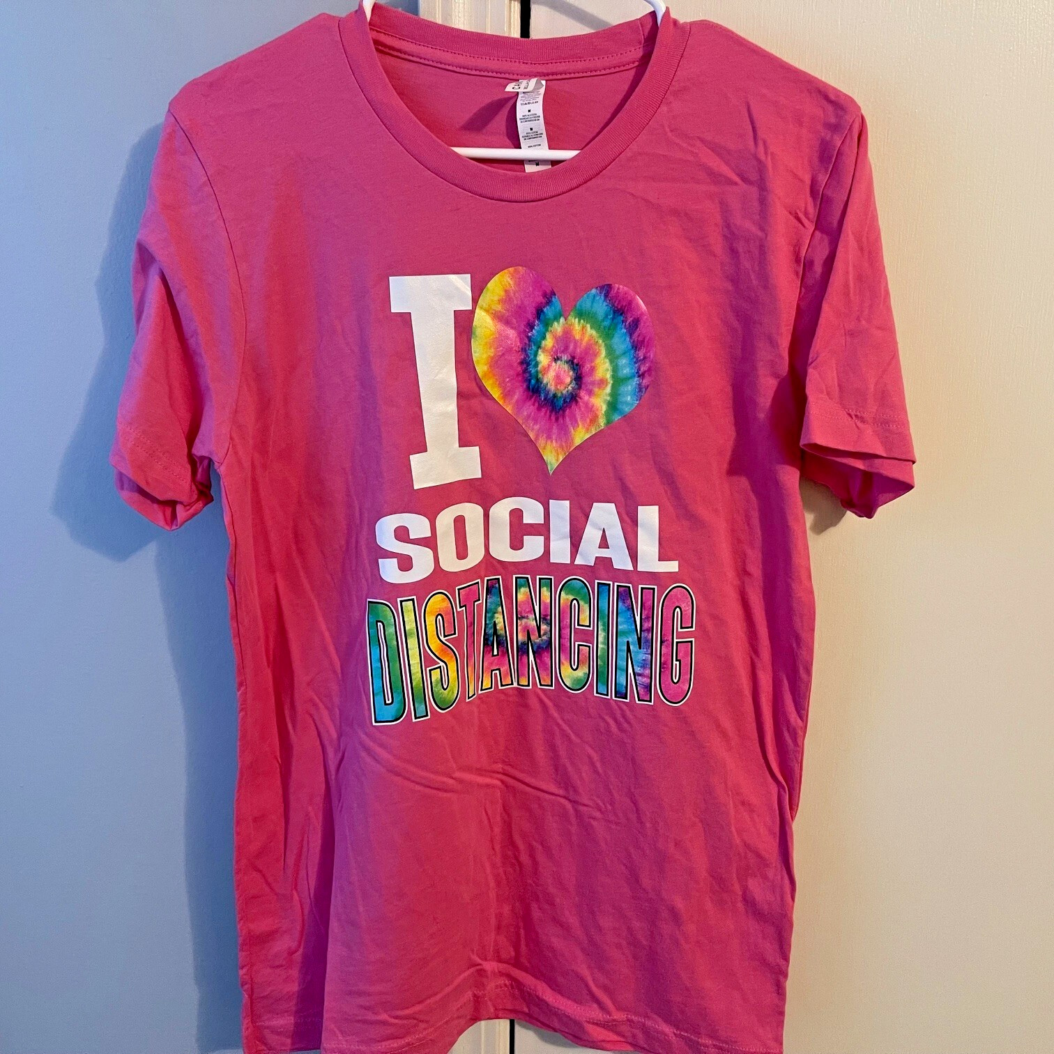 I Heart Social Distancing Graphic Crew Neck Short Sleeve Tie-Dye PinkT-Shirt Med