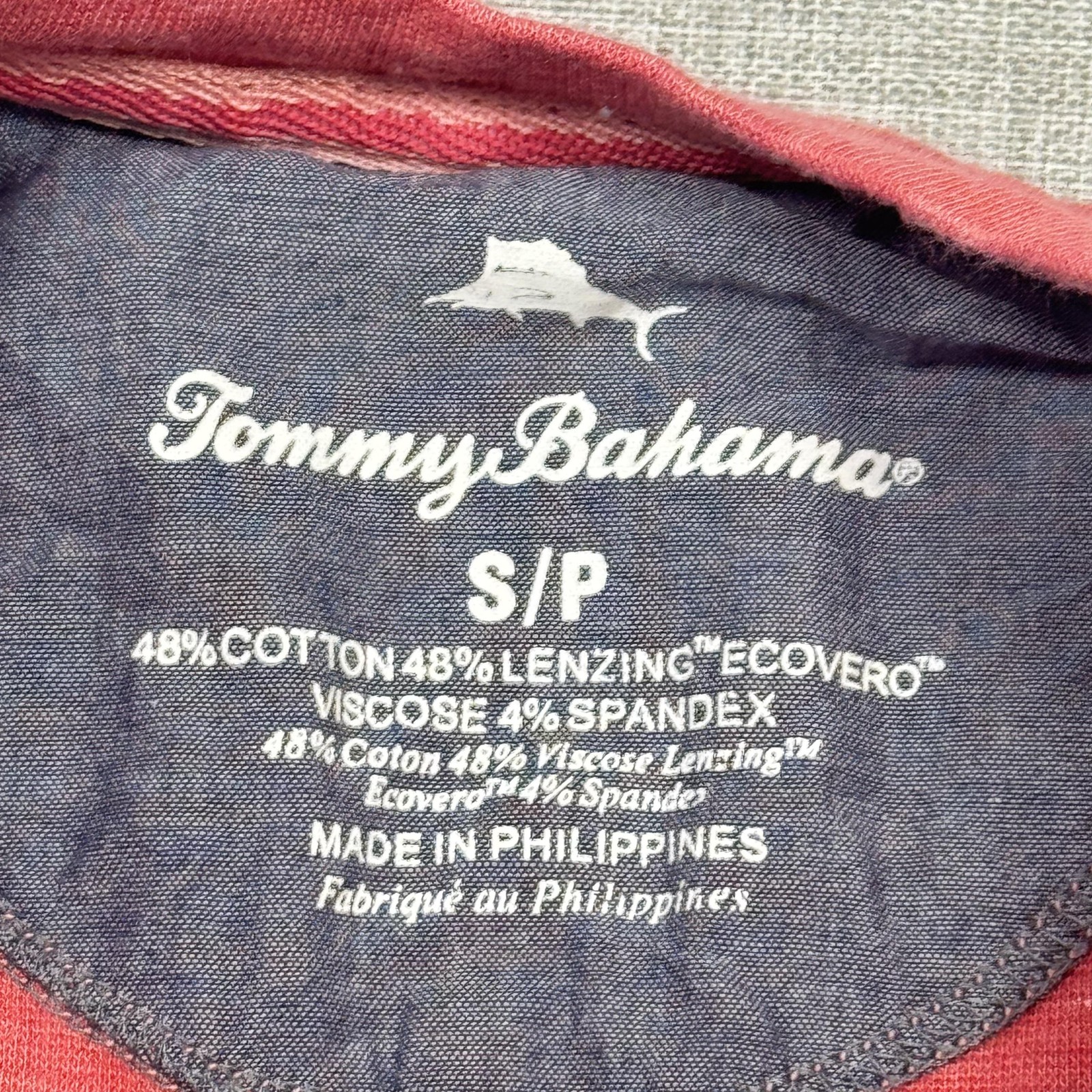 Tommy Bahama Shirt Mens Small Red Long Sleeve Henley Tagless Stretch Lightweight