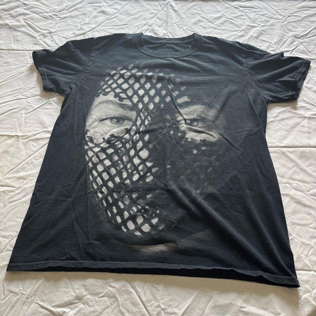 On The Run Tour Concert Graphic T-Shirt Unisex Size M Black Short Sleeve Beyoncé