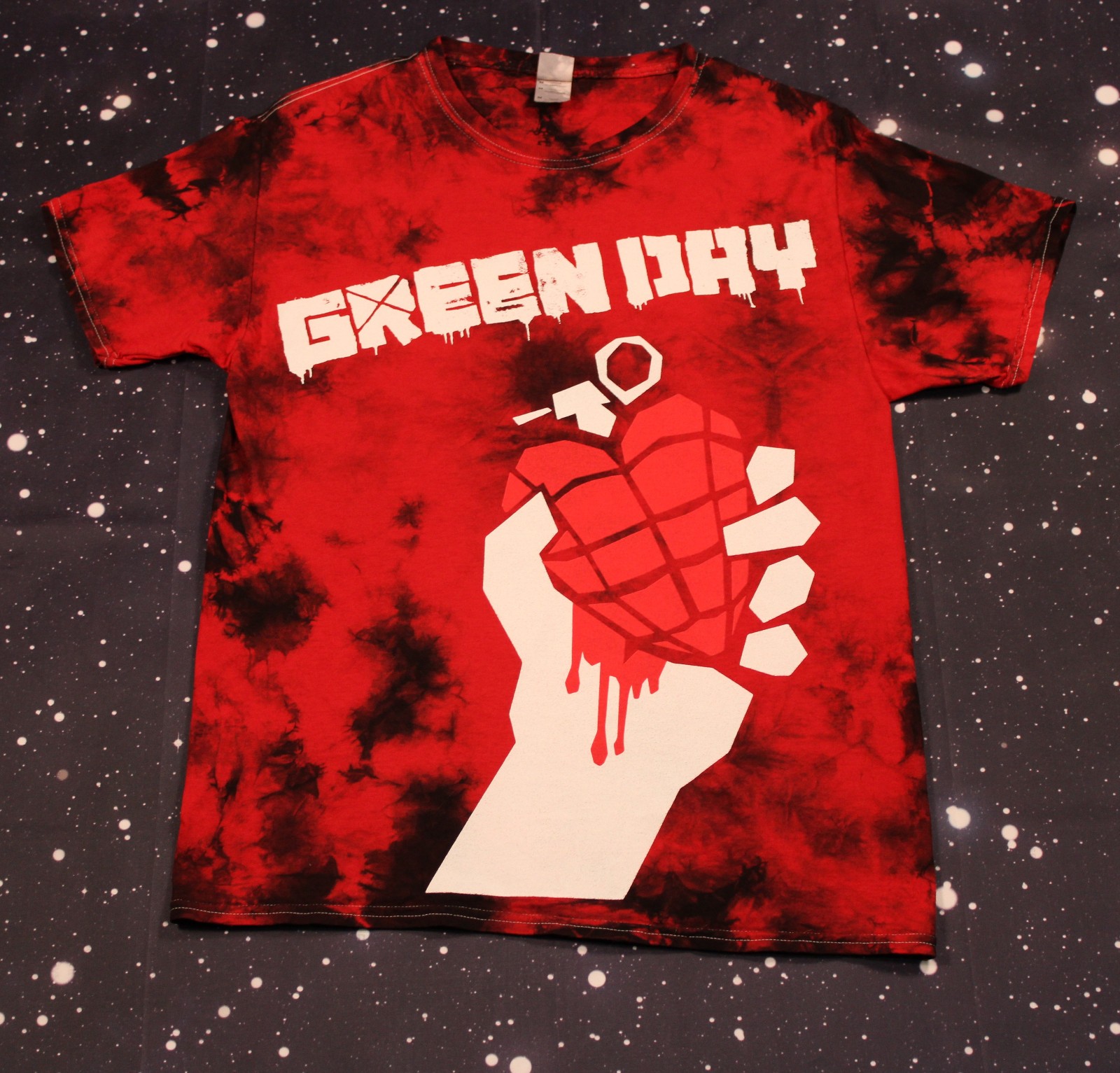 Green Day American Idiot Heart Grenade Red & Black Tie-Dye T-shirt – Medium