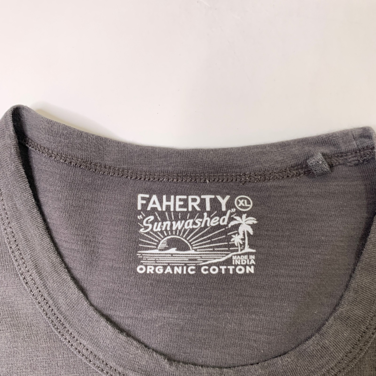 Faherty T Shirt Men XL Grizzly Sunwashed Organic Cotton Slub Short Sleeve Pocket