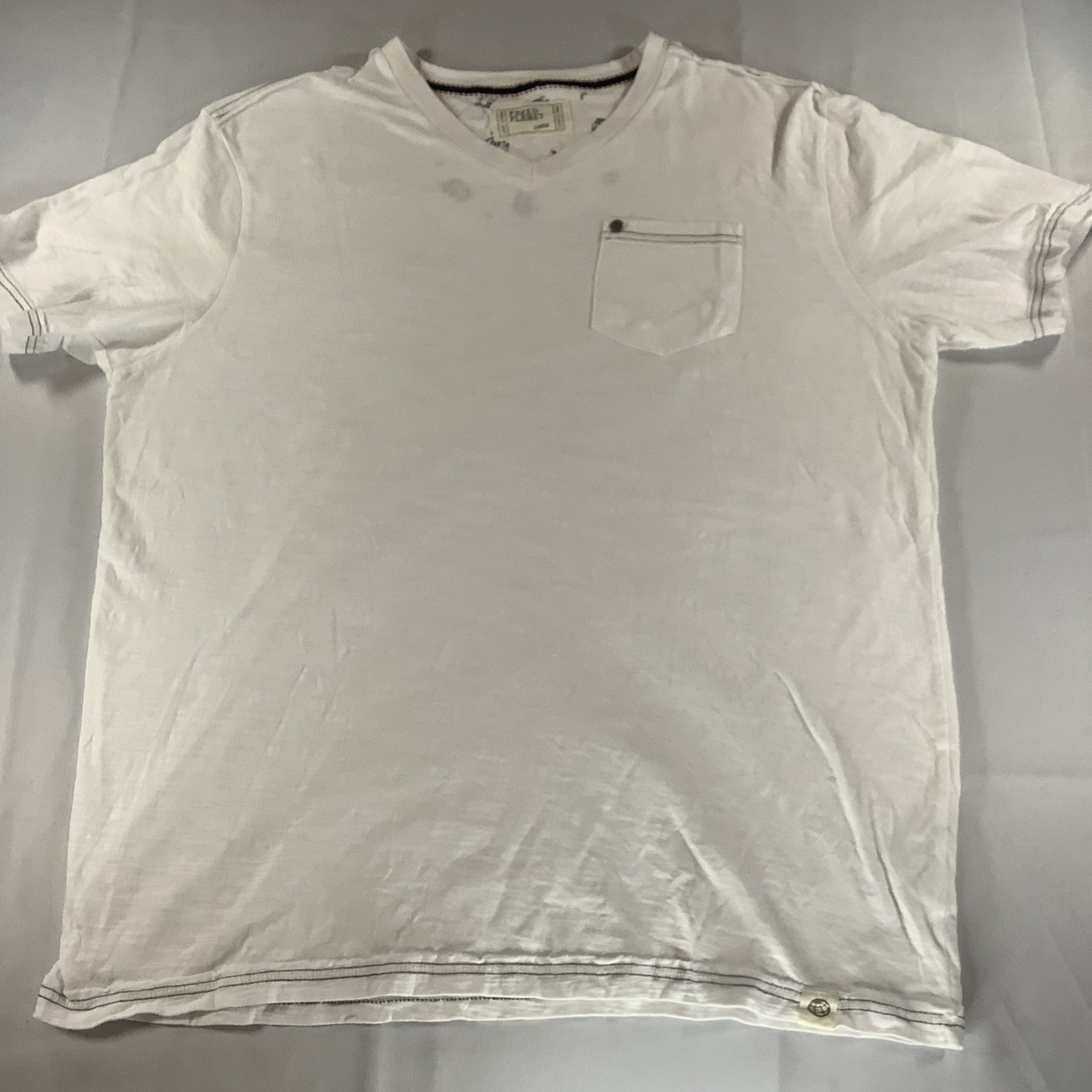 Free Planet Large Short Sleeve White T-Shirt With Pocket Preowned