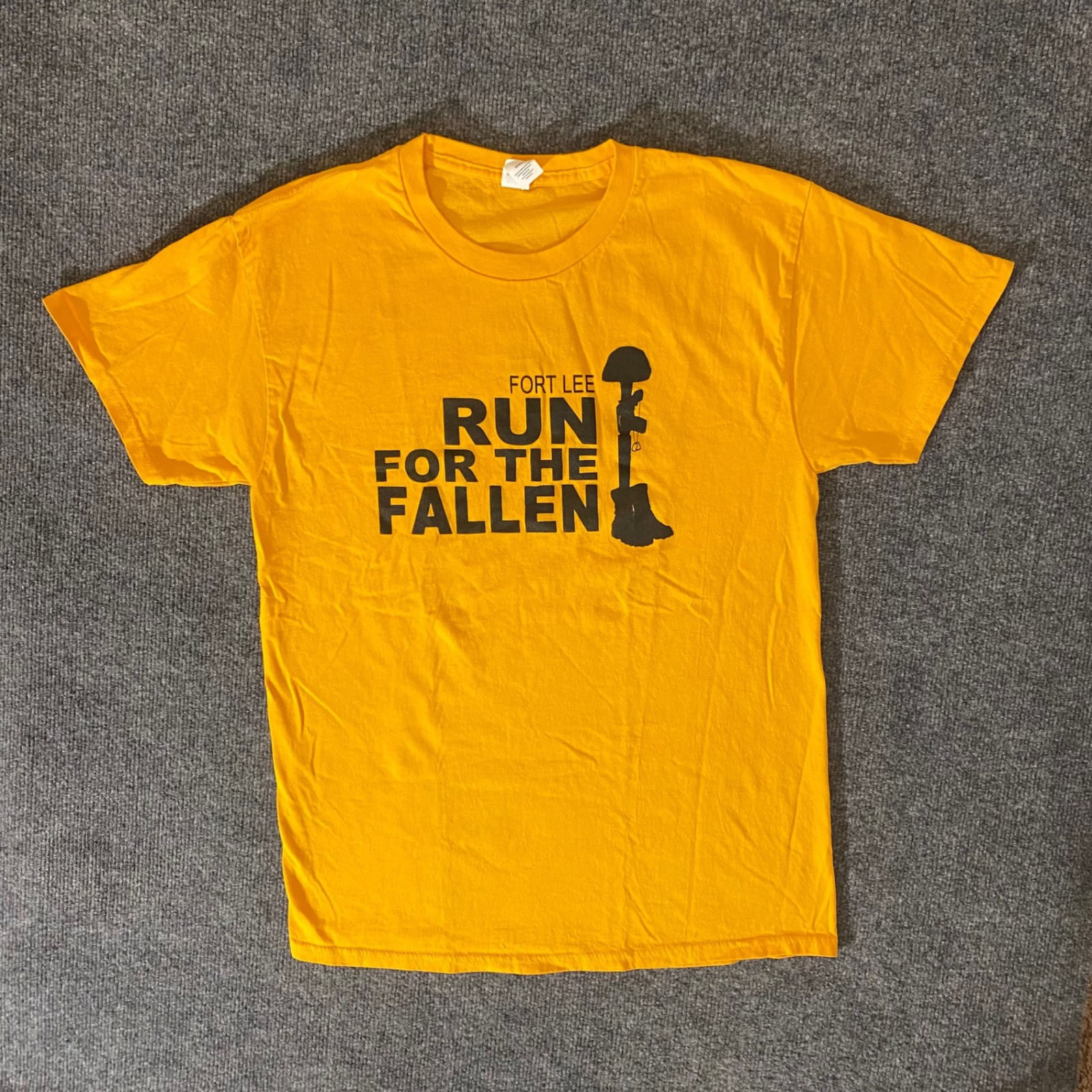 Hanes Shirt Mens M Fort Lee Virginia Run For The Fallen U S Army Yellow Charity